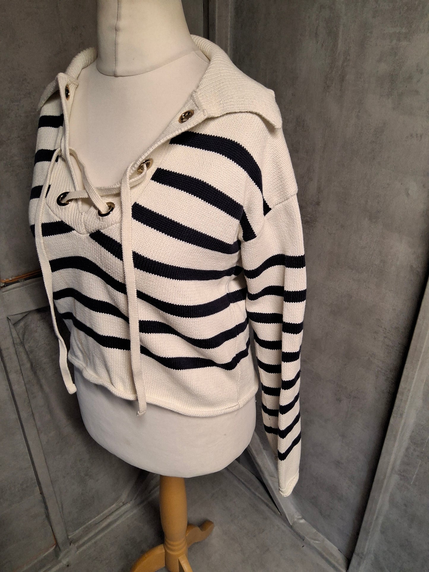 Primark White & Black Striped Cropped Cotton Jumper – Size 10/12