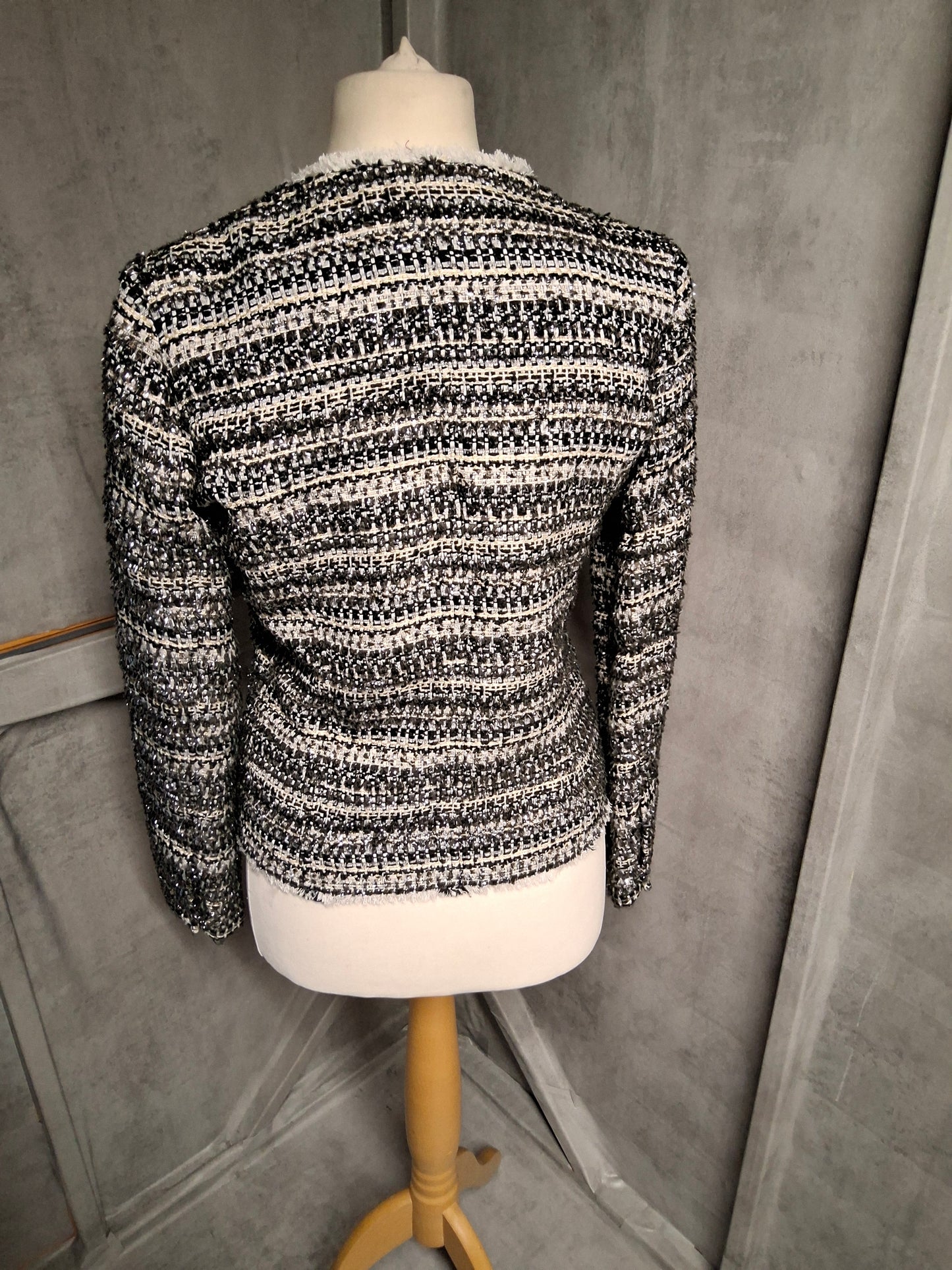 Next Tailoring Black & White Tweed Blazer – Size 10R – Zip Front & Pockets