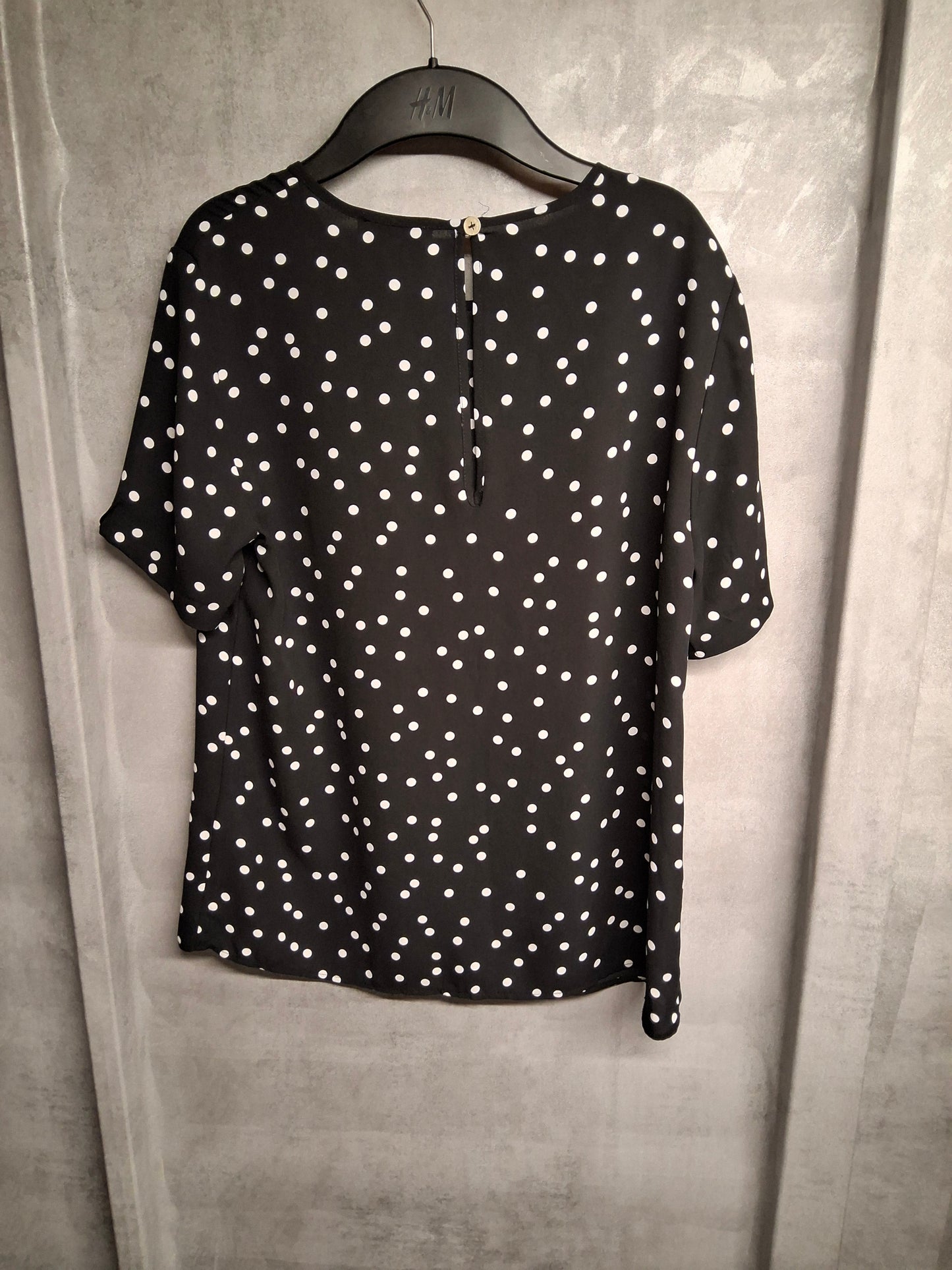Warehouse Black & White Polka Dot Top β Size 8 β 100% Polyester