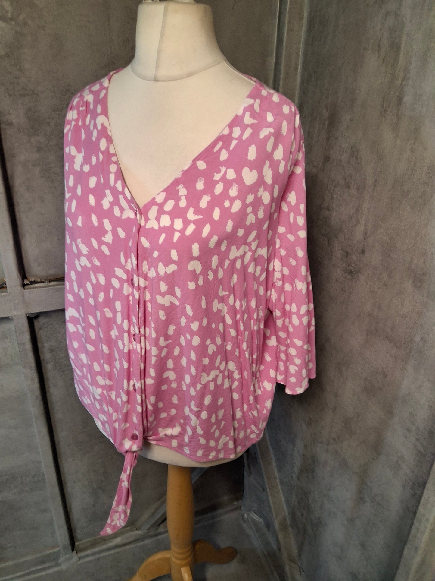 George Pink Abstract Tie-Front Blouse – Size 22 Viscose ¾ Sleeve