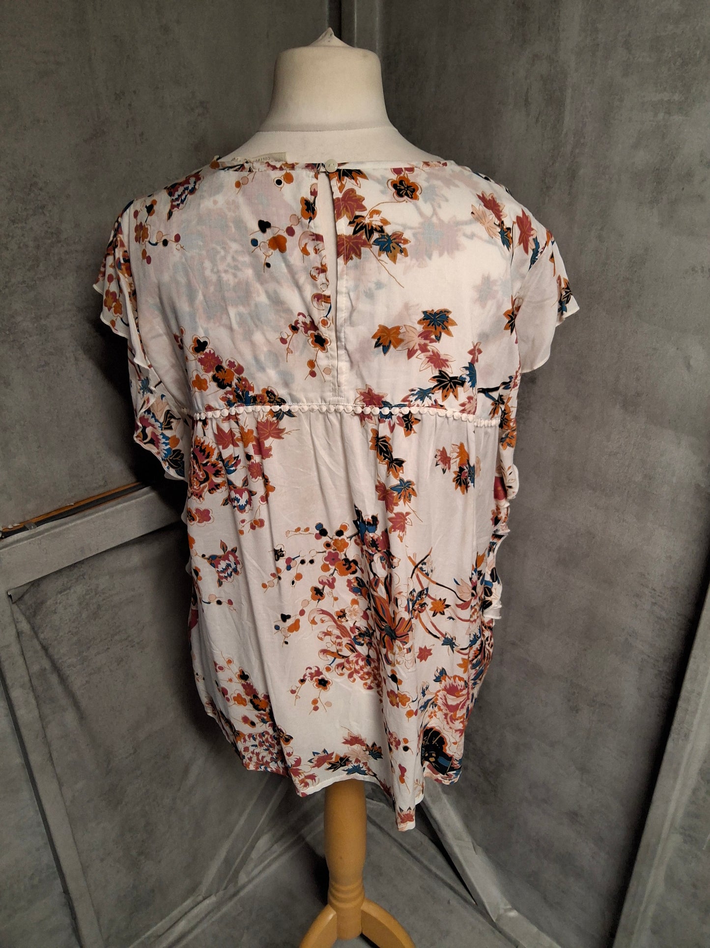 M&S Indigo Floral Blouse – Size 18 – 100% Modal – Boho Style with Broderie Detail