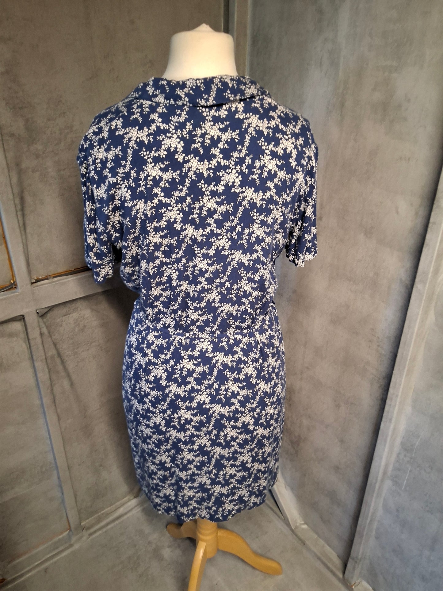 French Connection Blue Floral Shirt Dress β Size M (UK Size 10/12) β Mini Viscose Style