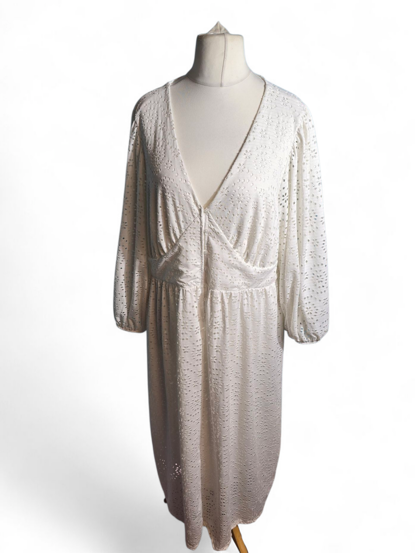 River Island Plus White Crochet Maxi Dress – Size 22, Long Sleeve, V-Neck, Lined, Sheer Detail
