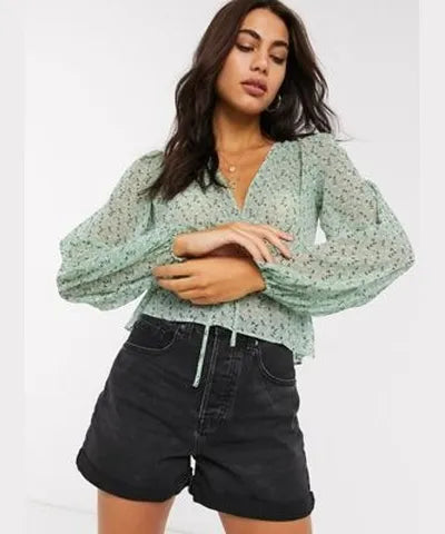 Stradivarius Mint Green Floral Blouse β Sheer, Flowy & Fab πΏ (Size S, fits size 8/10)