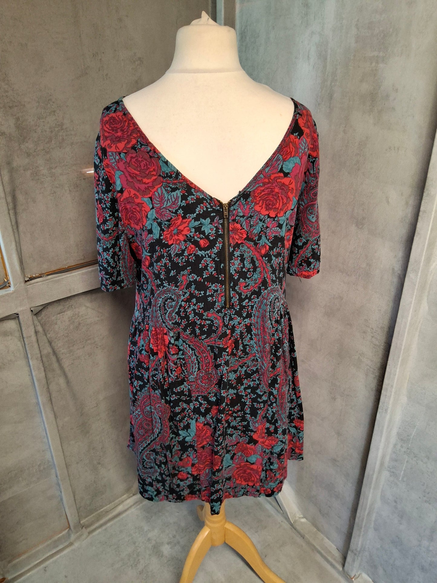 Staring at Stars Paisley Mini Dress – Size 12 Fit, Boho Babe Vibes