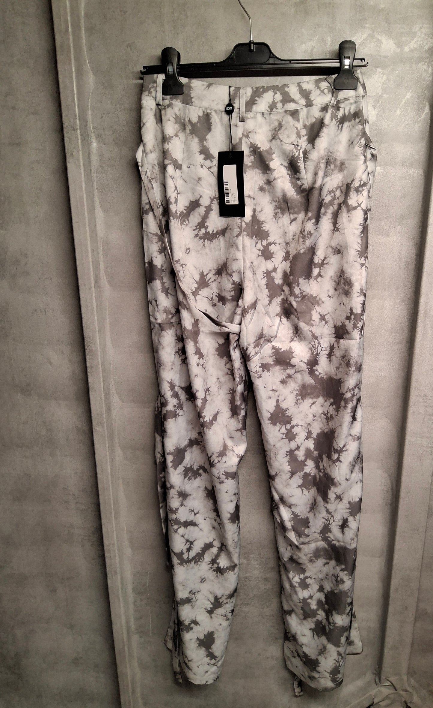 EGO Grey Tie-Dye Cargo Trousers with Braided Leg Detail – Size 6 – NWT