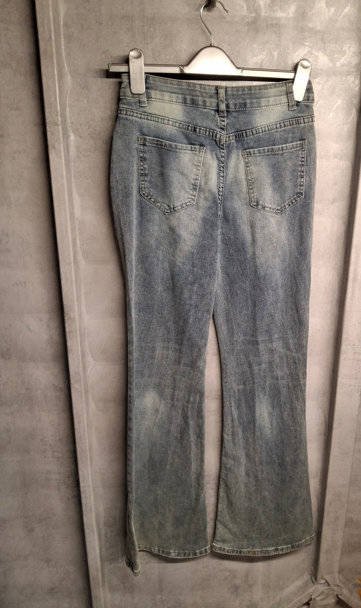Light Wash Flared Jeans – Size 6/8 – Retro Cut, Future Favourite