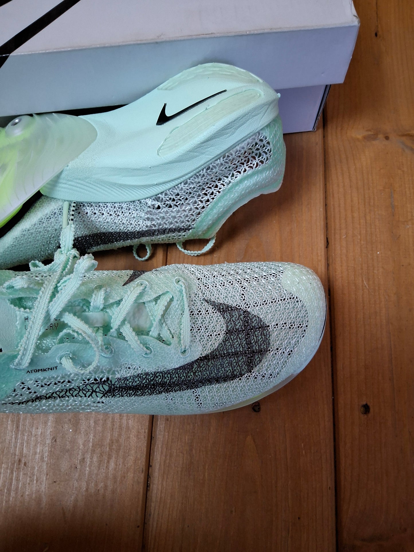 Nike Air Zoom VICTRY SN99 Running Shoes ā Size 5.5 ā New in Box