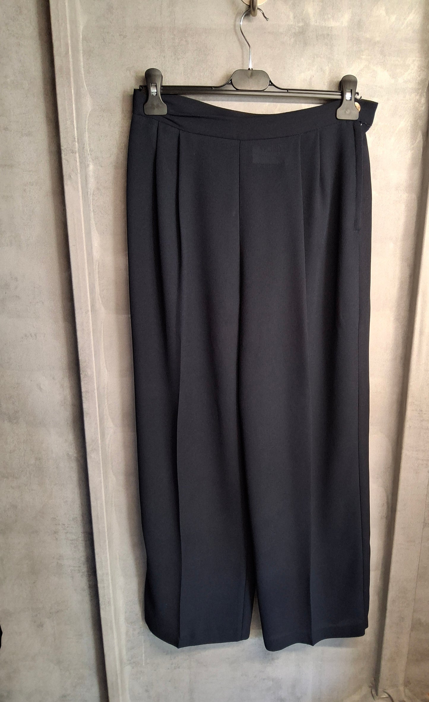 Wallis Petite Navy Blazer & Flared Trouser Suit – Size 14 – Elegant Set