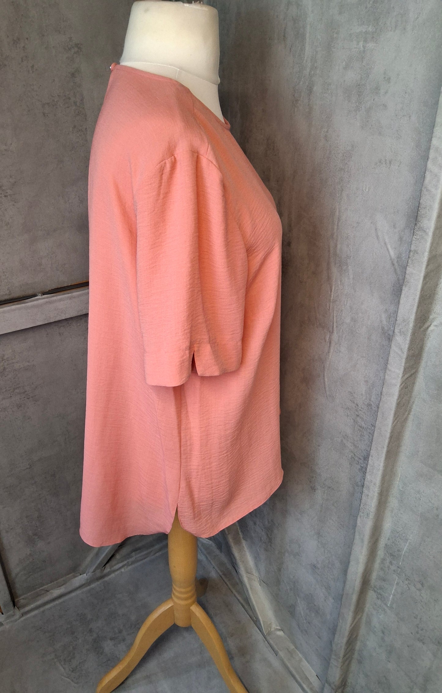 Primark Coral Pink Lightweight Short Sleeve Blouse – Size 16
