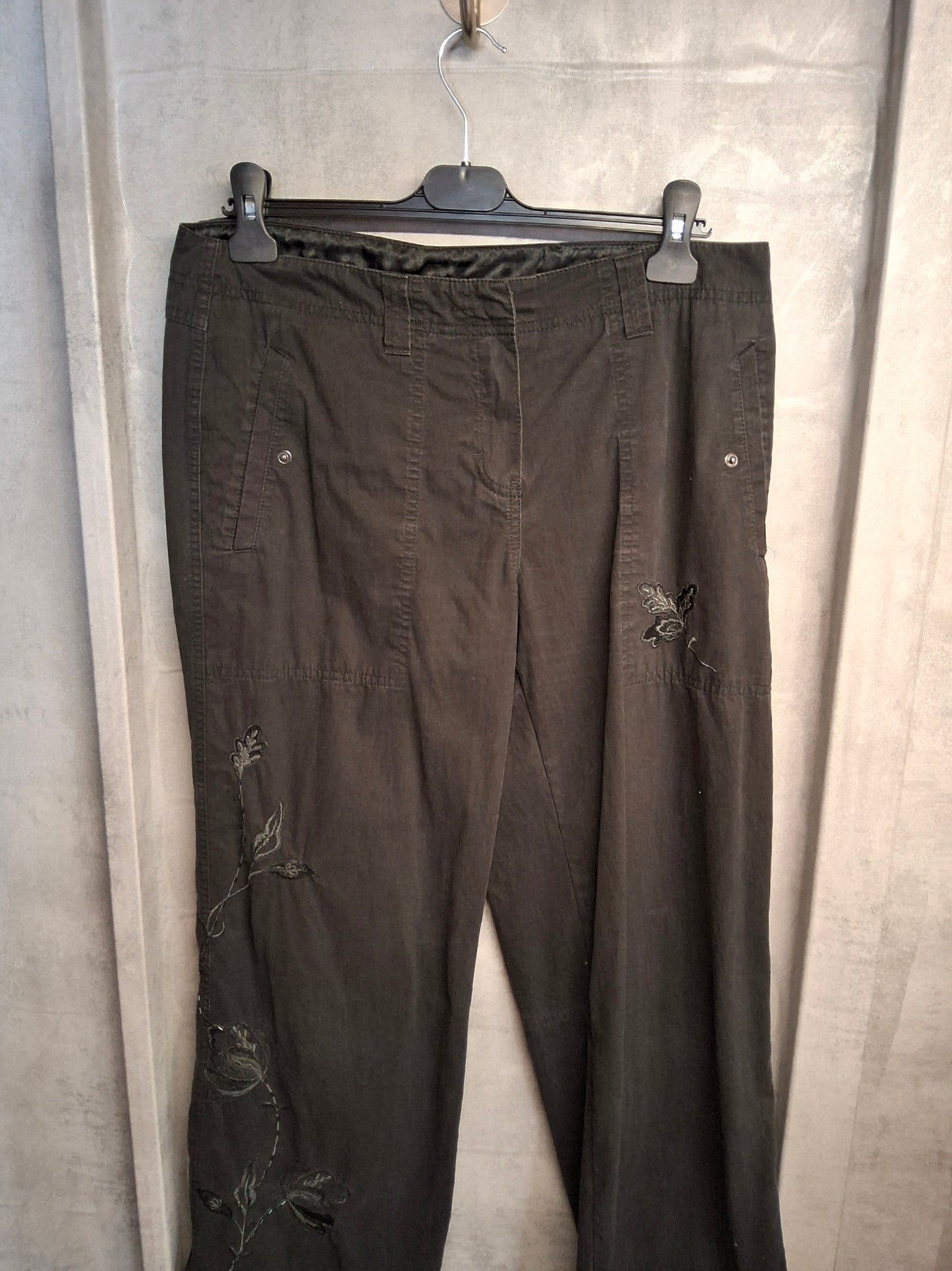 Y2K M&S Black Flare Cargo Trousers β Floral Embroidered, High Waist, Size 14