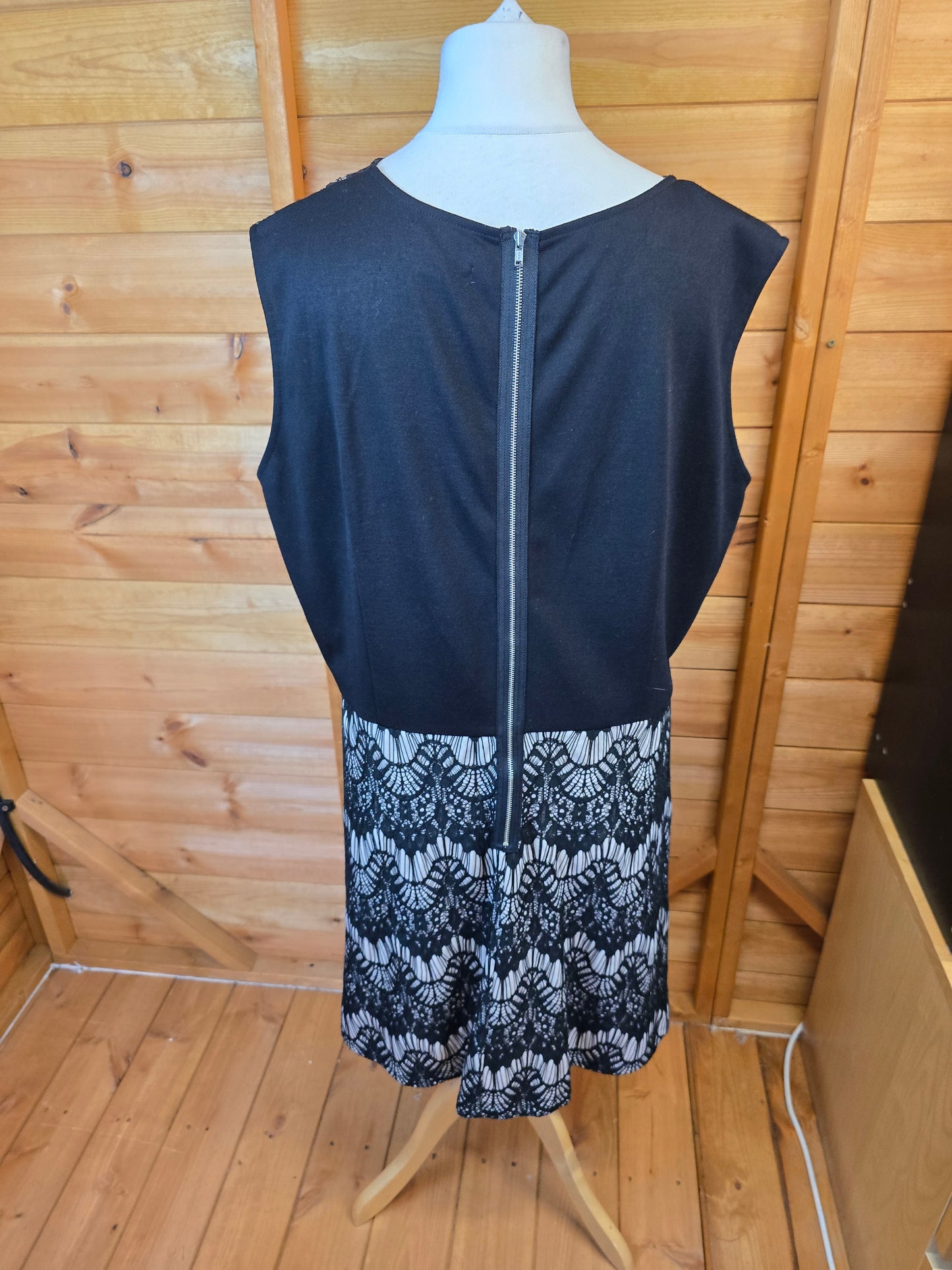 SimplyBe black & nude lace sleeveless midi dress size 24