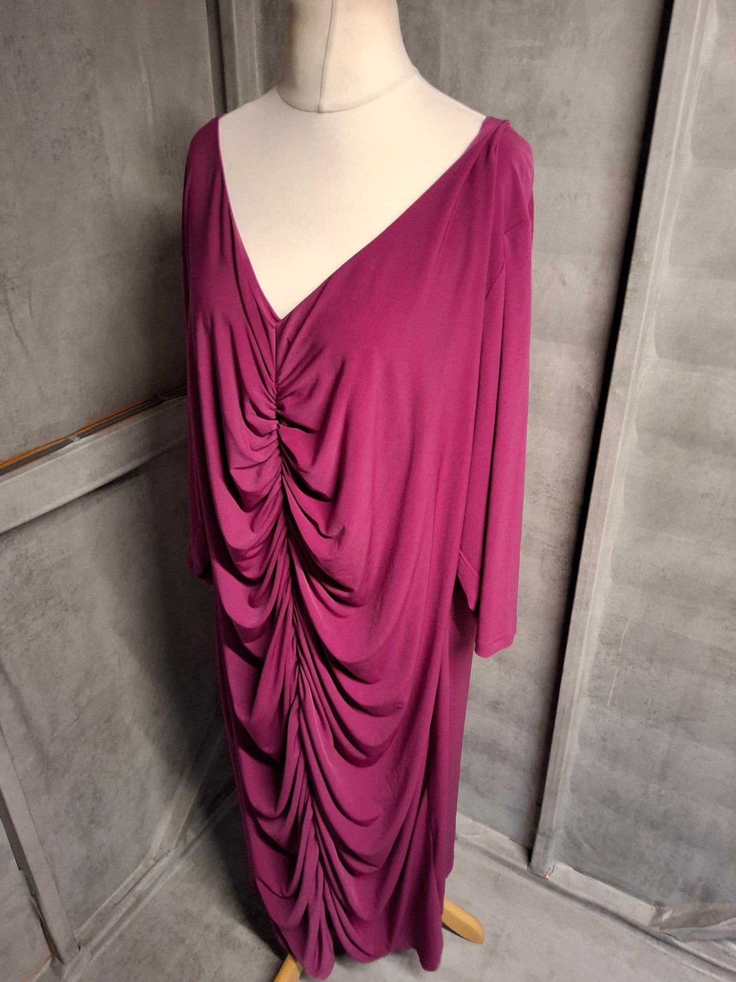 Anna Scholz for Simply Be Purple Ruched Long Dress ā Size 32 ā Stretch & Style