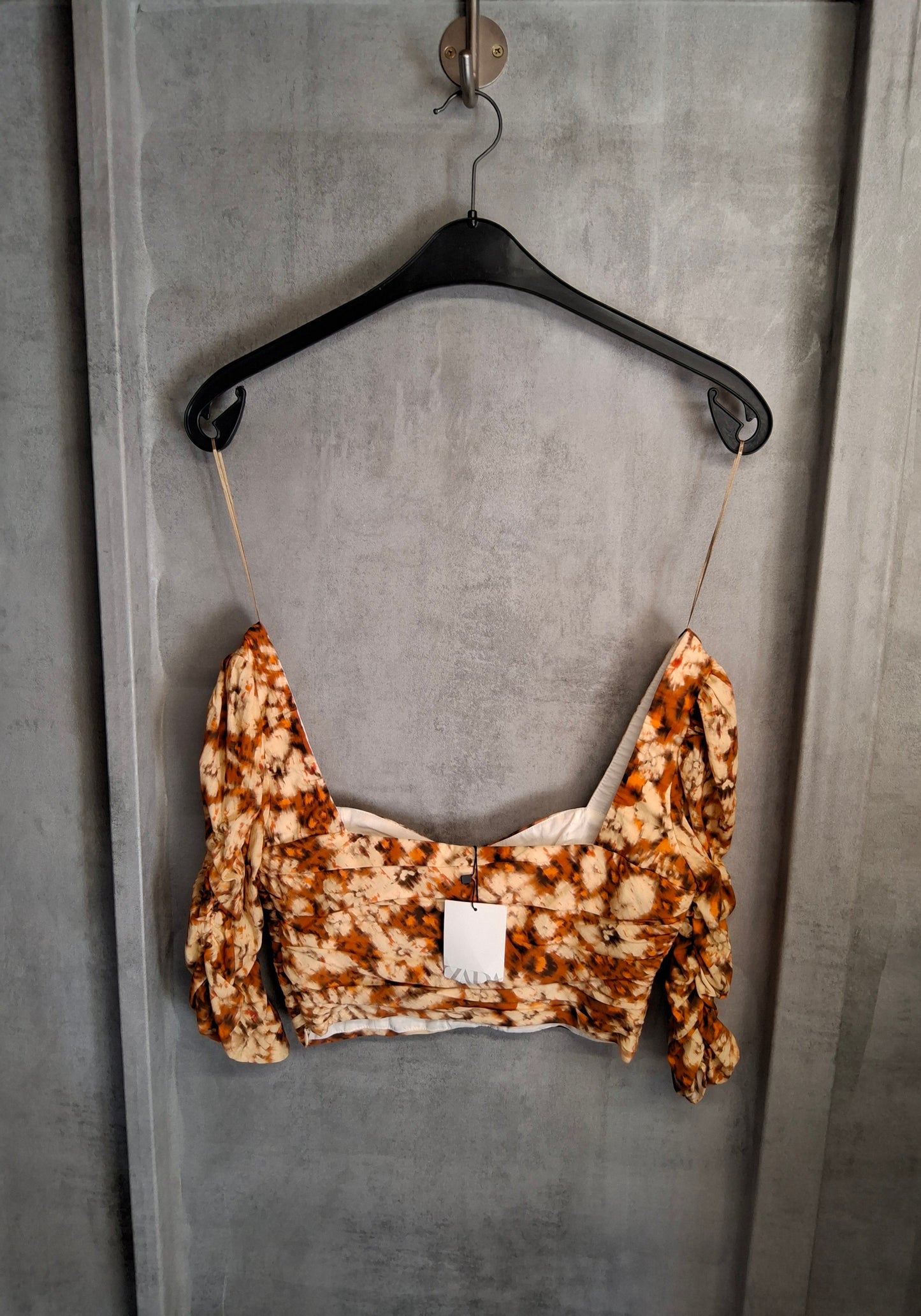 Zara Orange & Cream Animal Print Puff Sleeve Crop Top β Size 8/10 β NWT