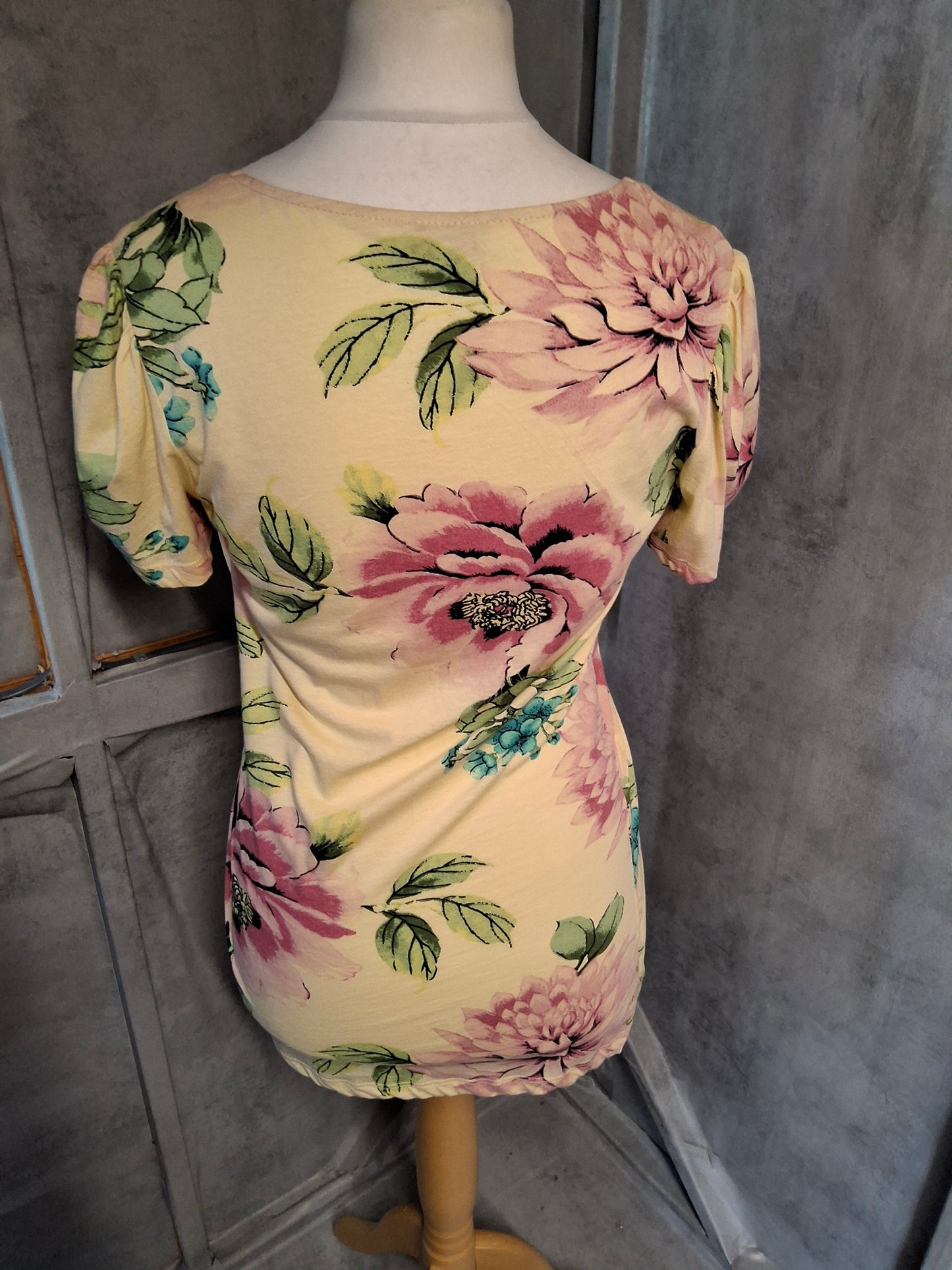Per Una Yellow & Pink Floral Cotton T-Shirt – Size 10 – V-Neck Everyday Style