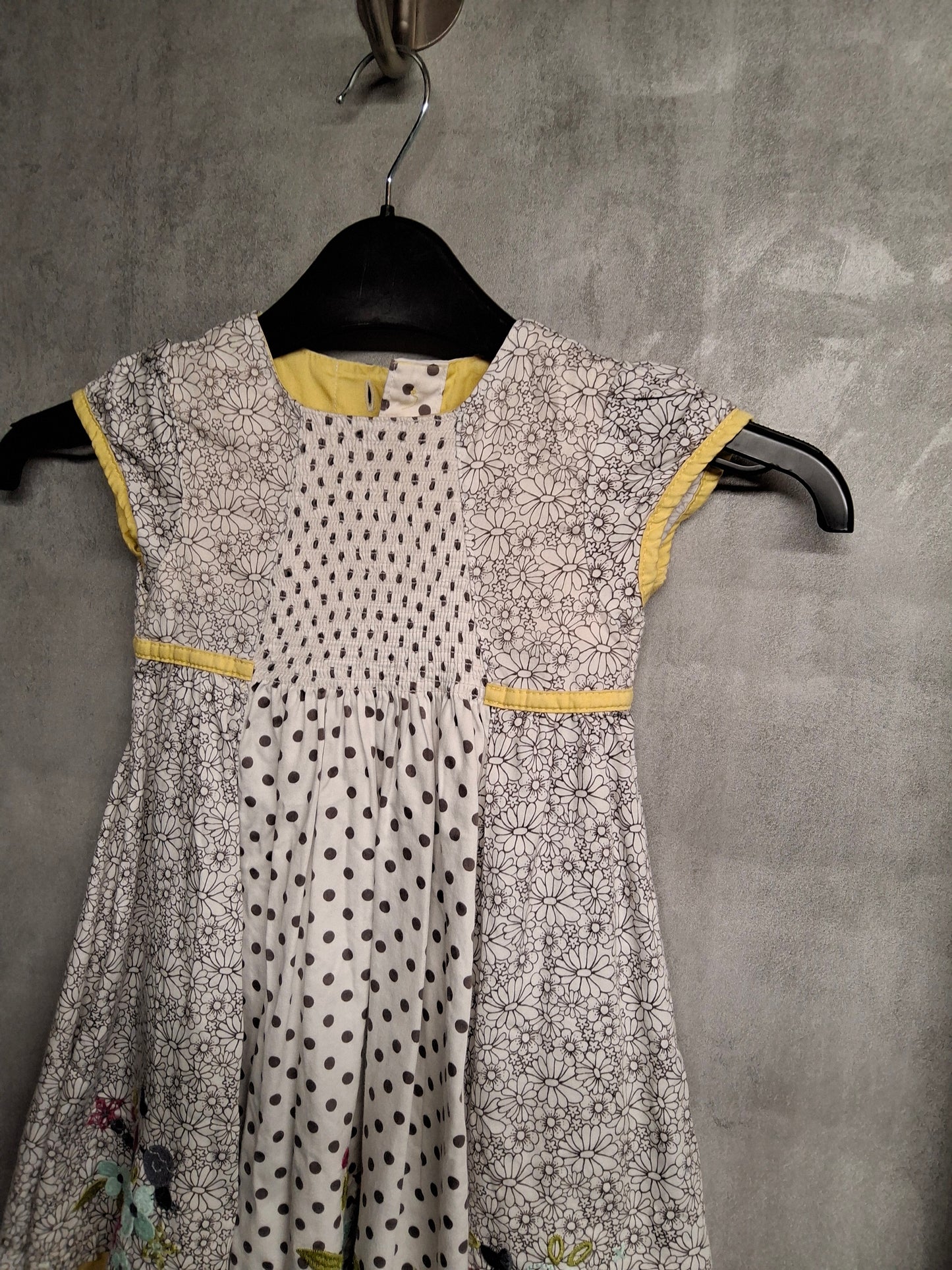Marks & Spencer Girls Floral & Polka Dot Dress – Age 3–4 Years – White/Yellow