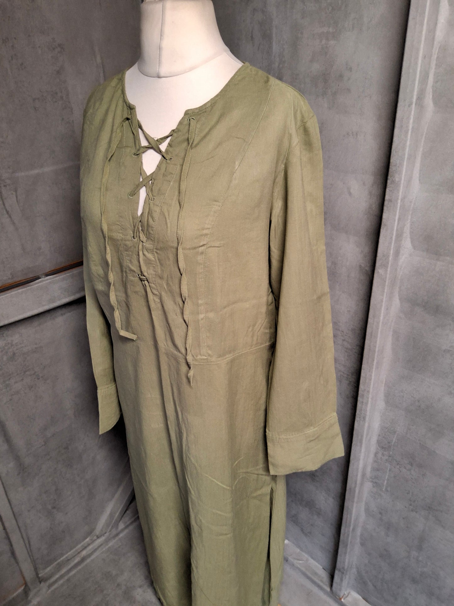 H&M Khaki Green Midi Tunic Dress – Size M (UK size 10/12)