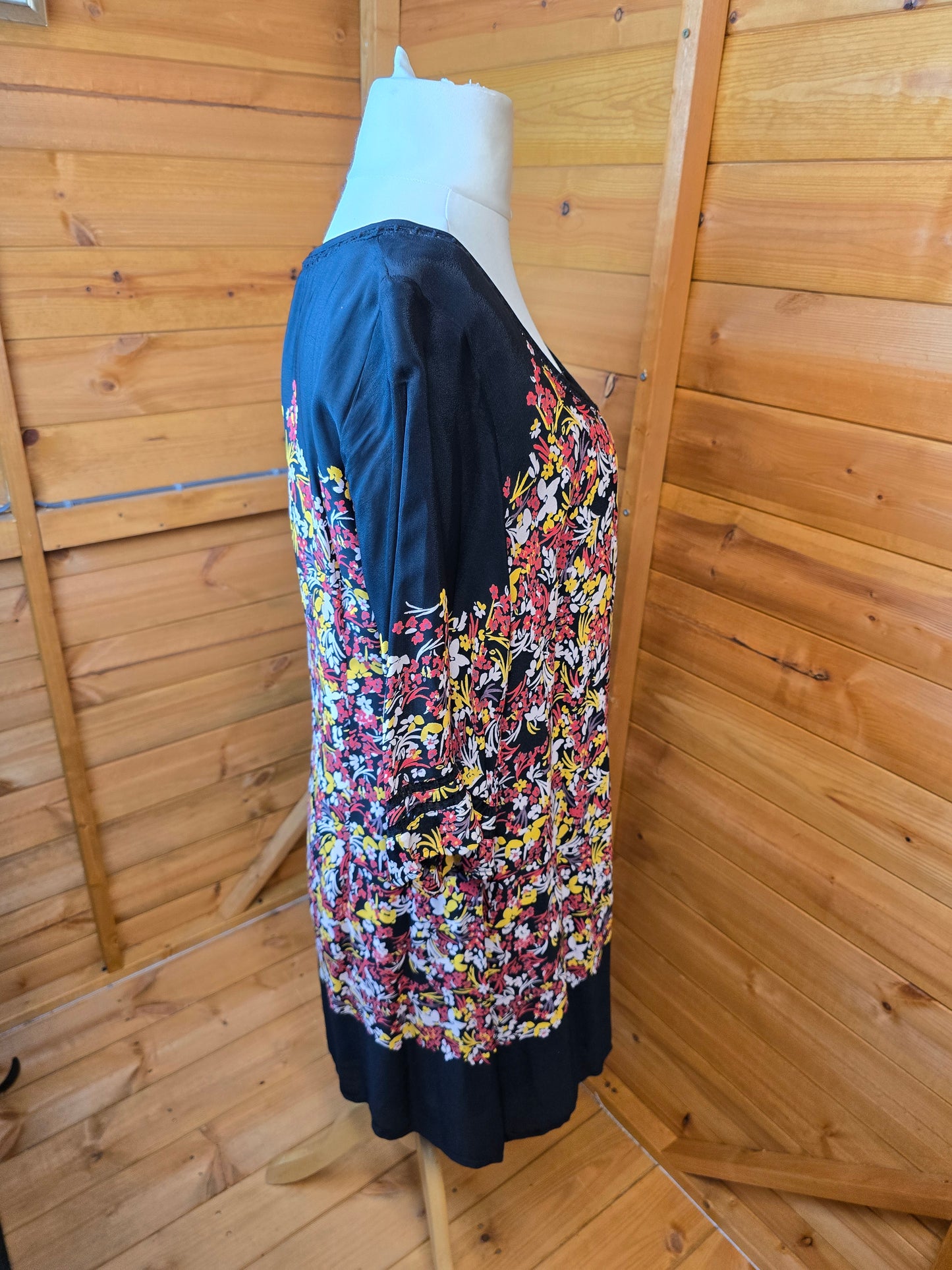 Monsoon Floral Tunic Dress Size 16 – 3/4 Flared Sleeves, Lined, Scoop Neck, Knee Length