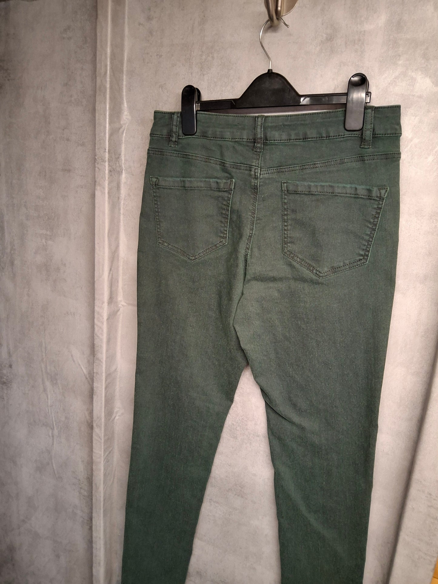 George High-Waisted Skinny Jeans – Size 10 Dark Green | Cute, Comfy, Goes with Everything 💚