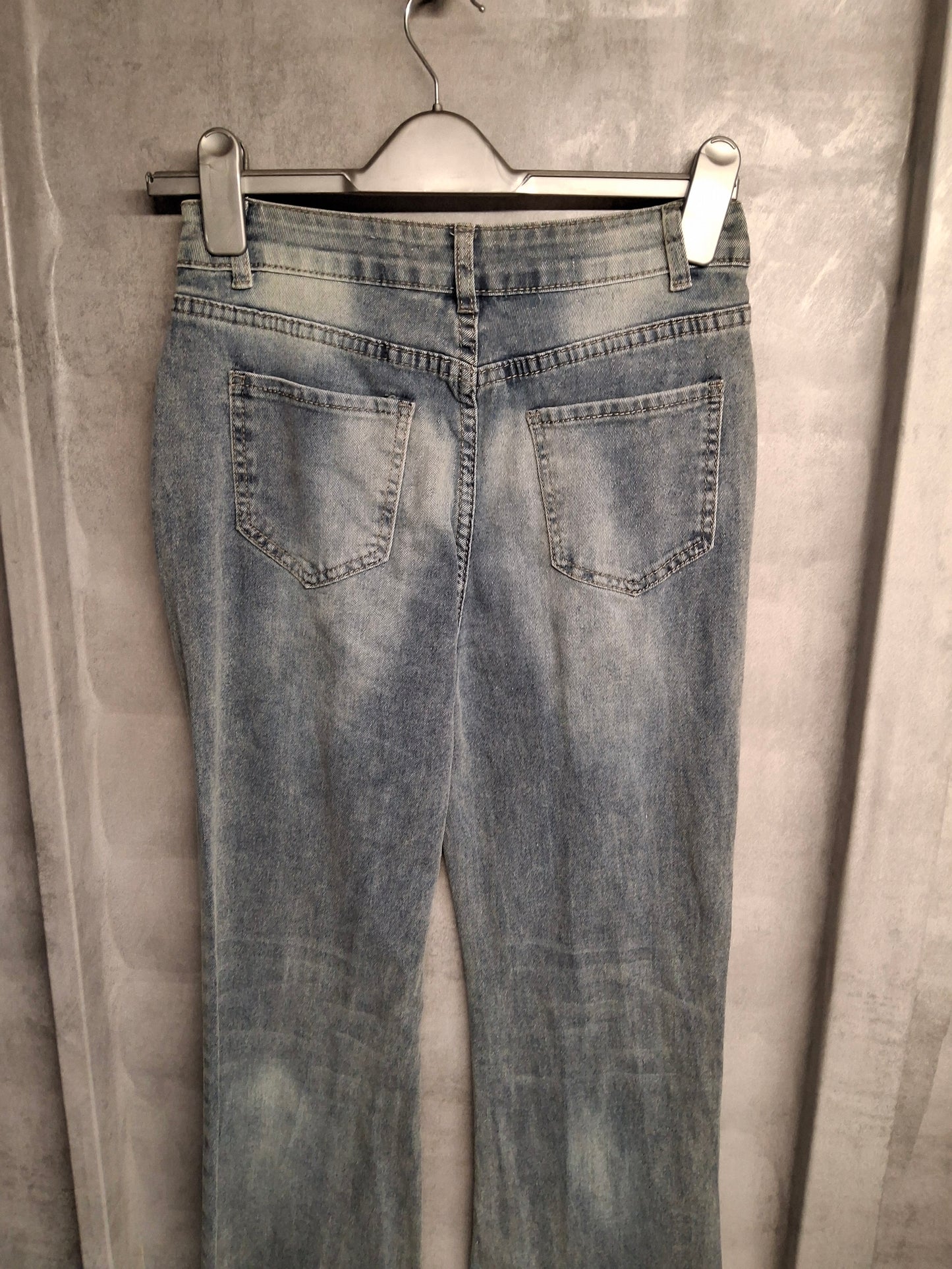 Light Wash Flared Jeans – Size 6/8 – Retro Cut, Future Favourite
