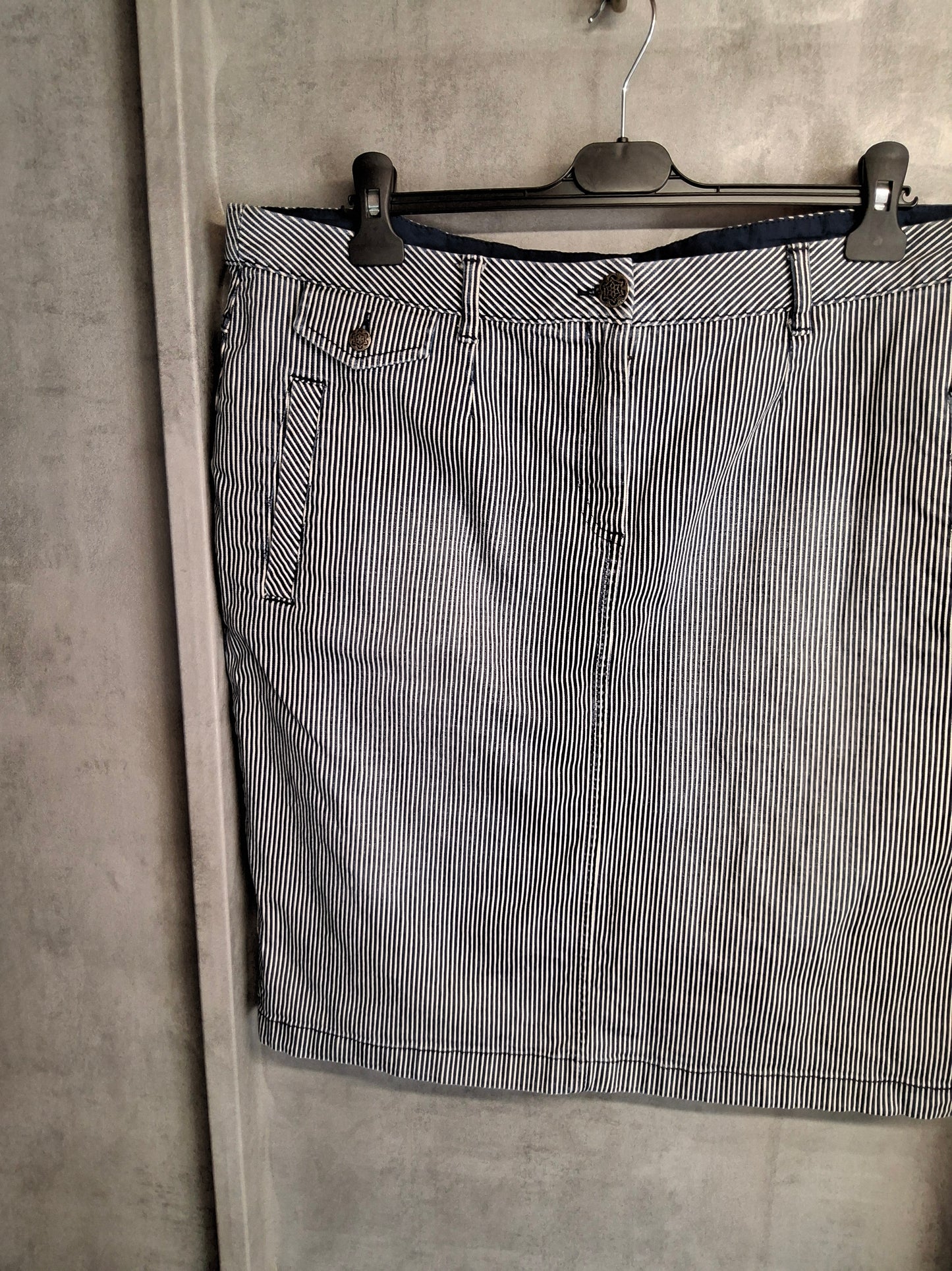 Per Una Navy & White Striped Denim Skirt – Size 20