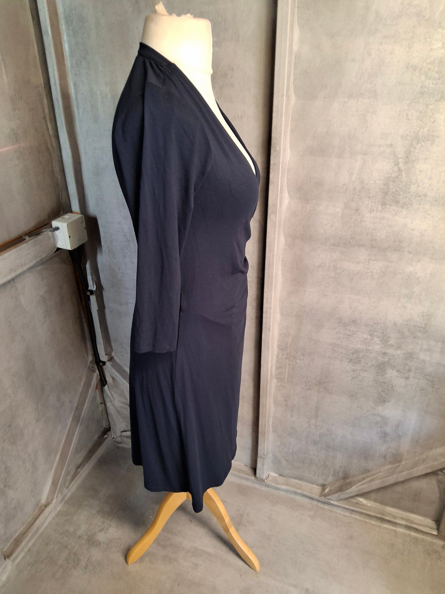 Mauvette Navy Wrap Bodycon Midi Dress β Size 10 β Viscose Chic