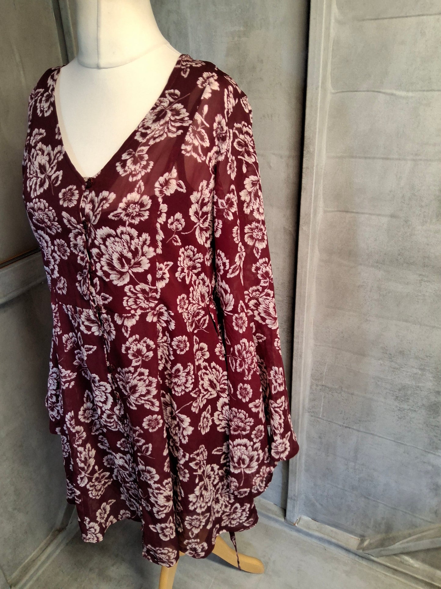Brave Soul Burgundy & White Floral Dress – Size M (size 10/12)