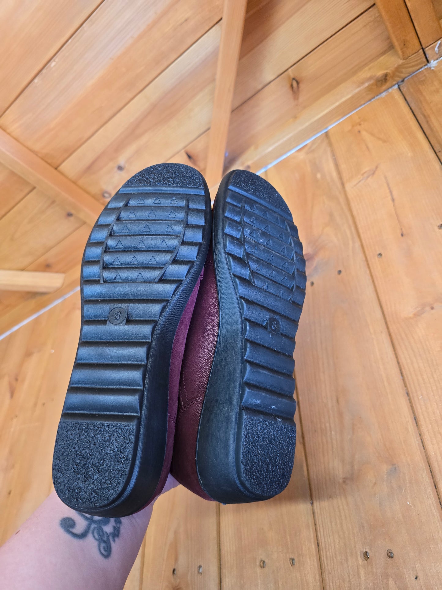 Damart Burgundy Zip-Up Wedge Comfort Shoes – Size 8