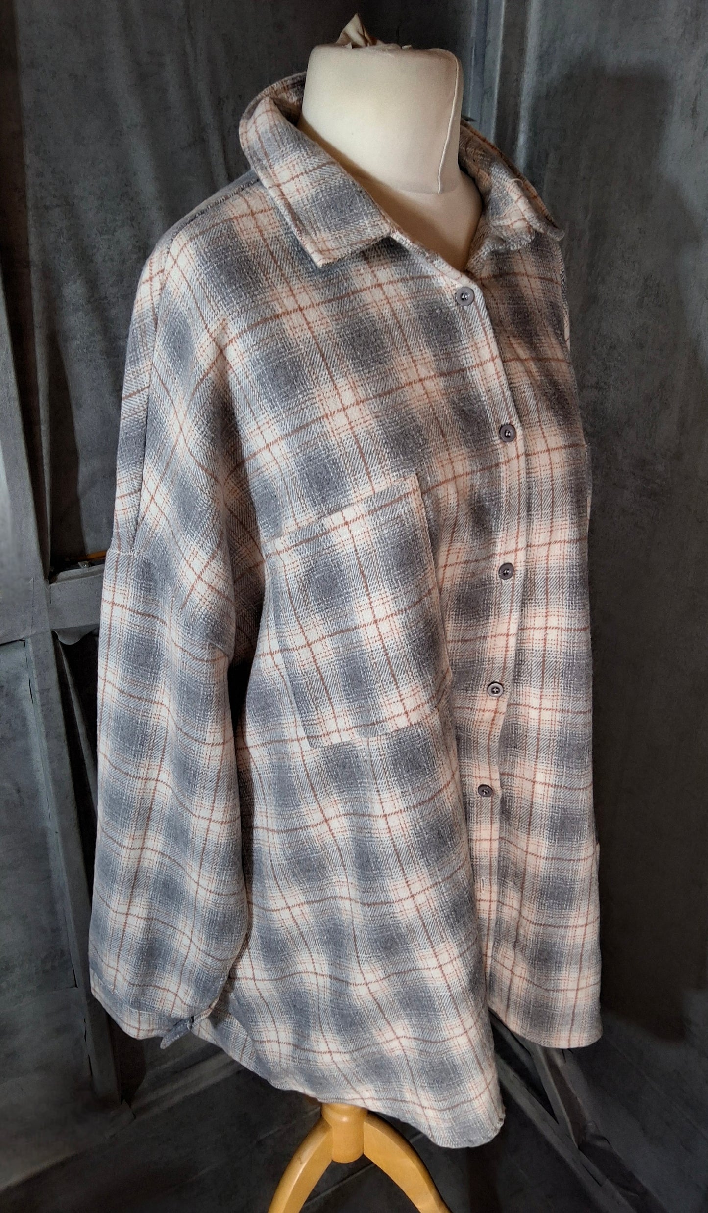 Boohoo Grey & Orange Checked Oversized Shirt – Size 14 – NWT