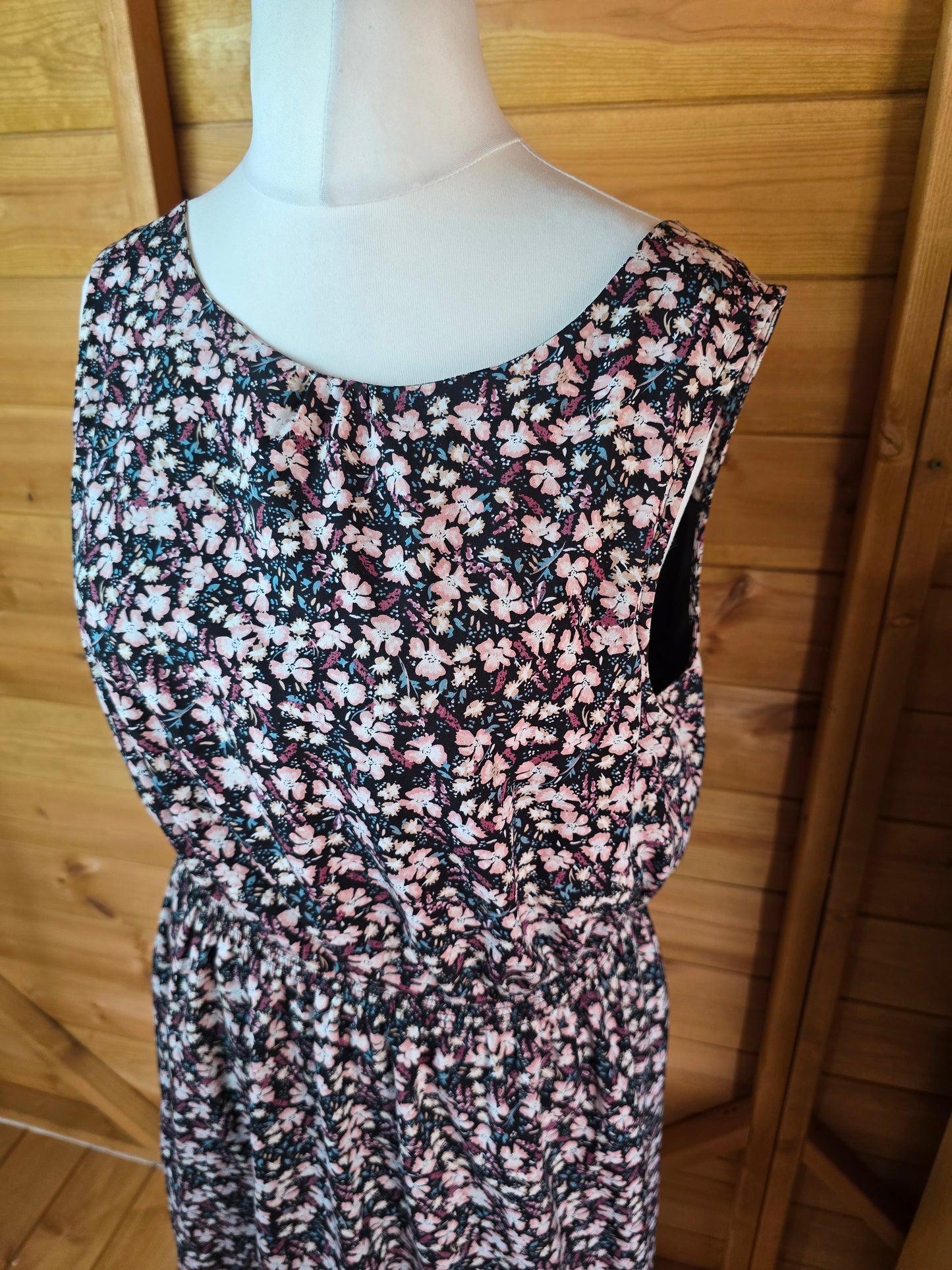 ๐ธ New Look Y2K Floral Knee-Length Dress โ Size 14 ๐ธ