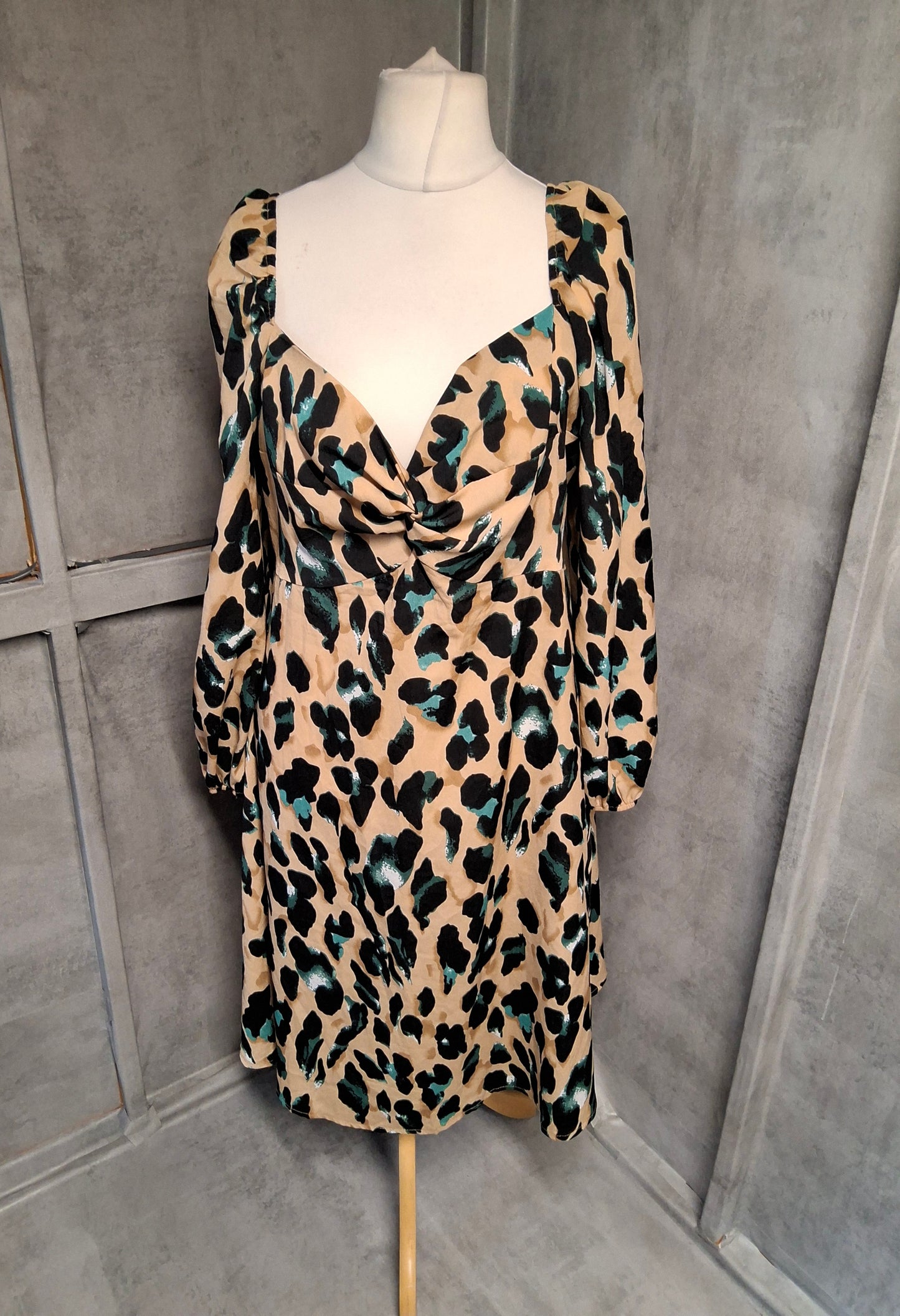 SHEIN Leopard Print Sweetheart Neck Dress β Size 2XL (Fits 16/18)