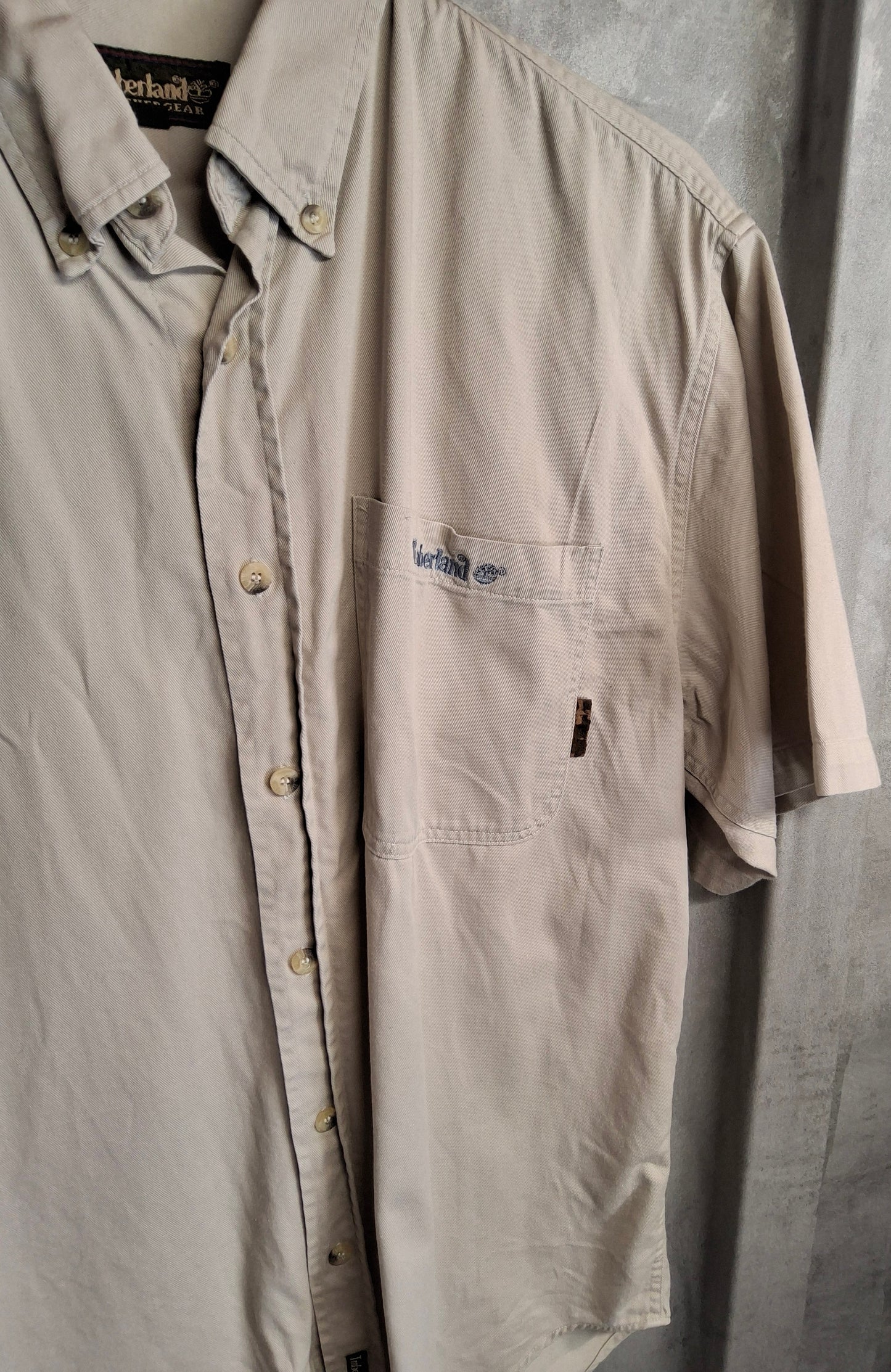 Men's Vintage 90s Timberland beige 100% cotton short sleeved shirt Large
