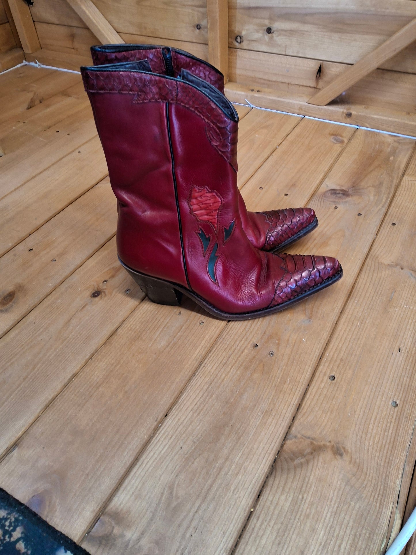 π€ River Island x Sancho Burgundy Western Boots β EU 37 / UK 4 π€