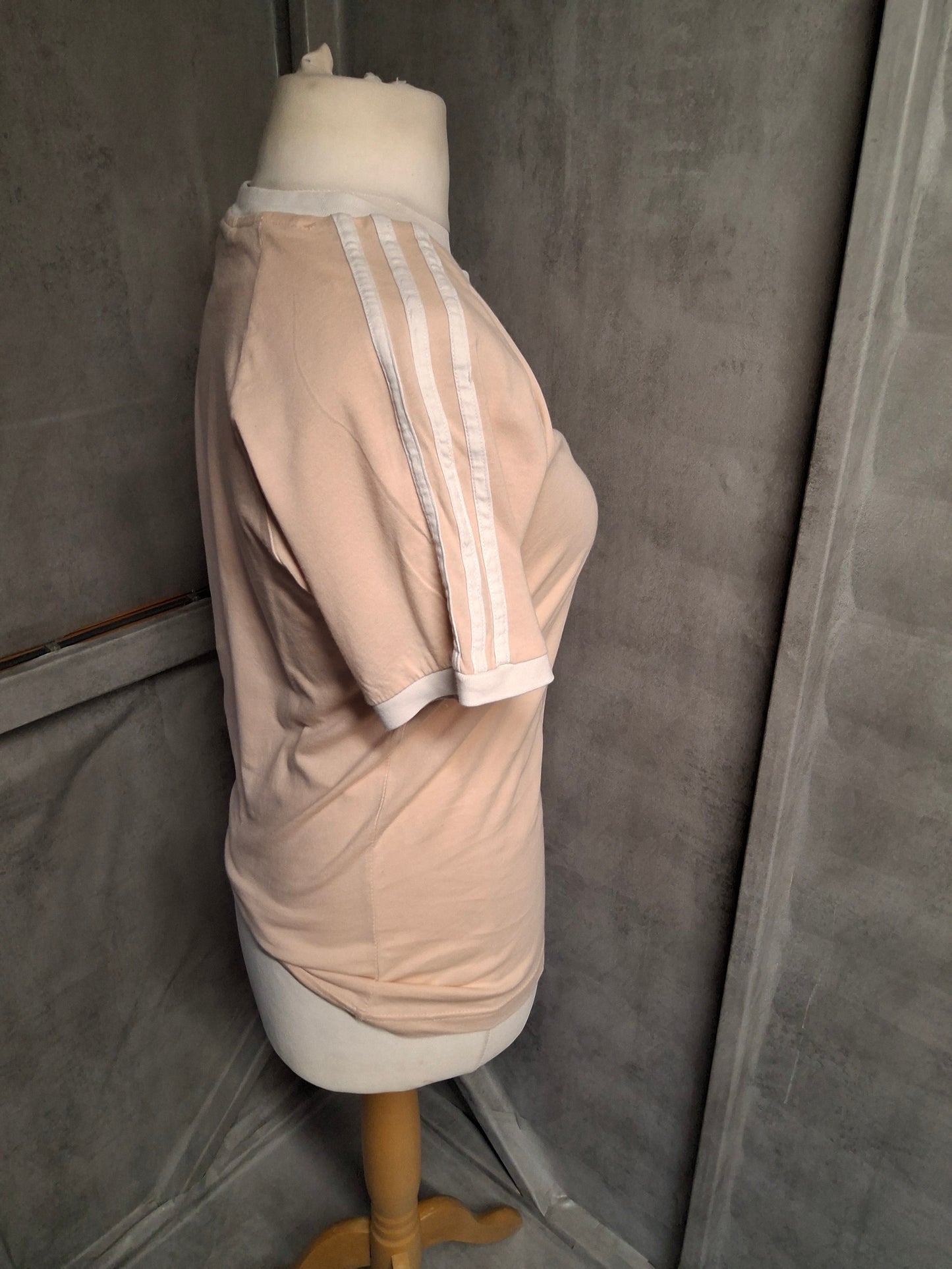 Adidas Light Pink Trefoil Tee – Size S (UK 10/12)