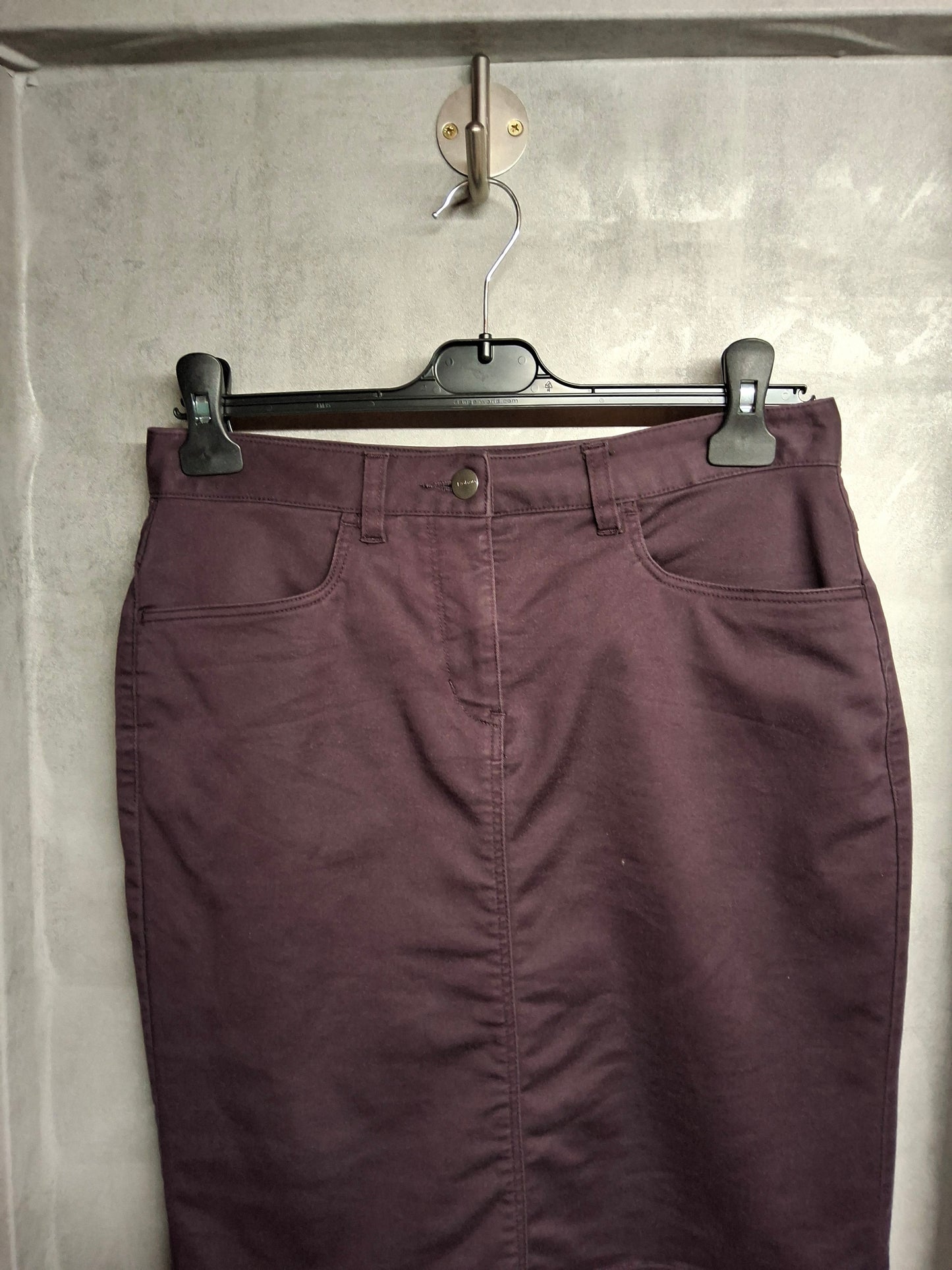Rohan Purple Denim Skirt – Size 8 – Knee-Length Casual Wardrobe Essential with Pockets