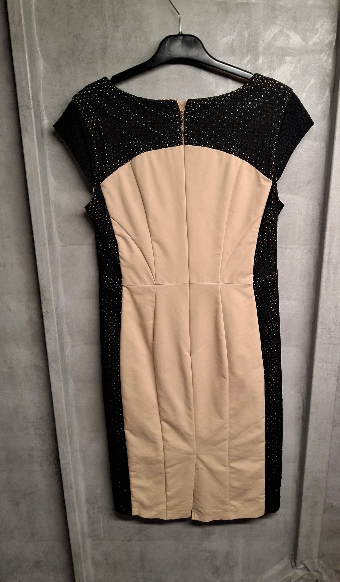Autograph Beige & Black Pencil Dress – Size 10 – V-Neck Midi