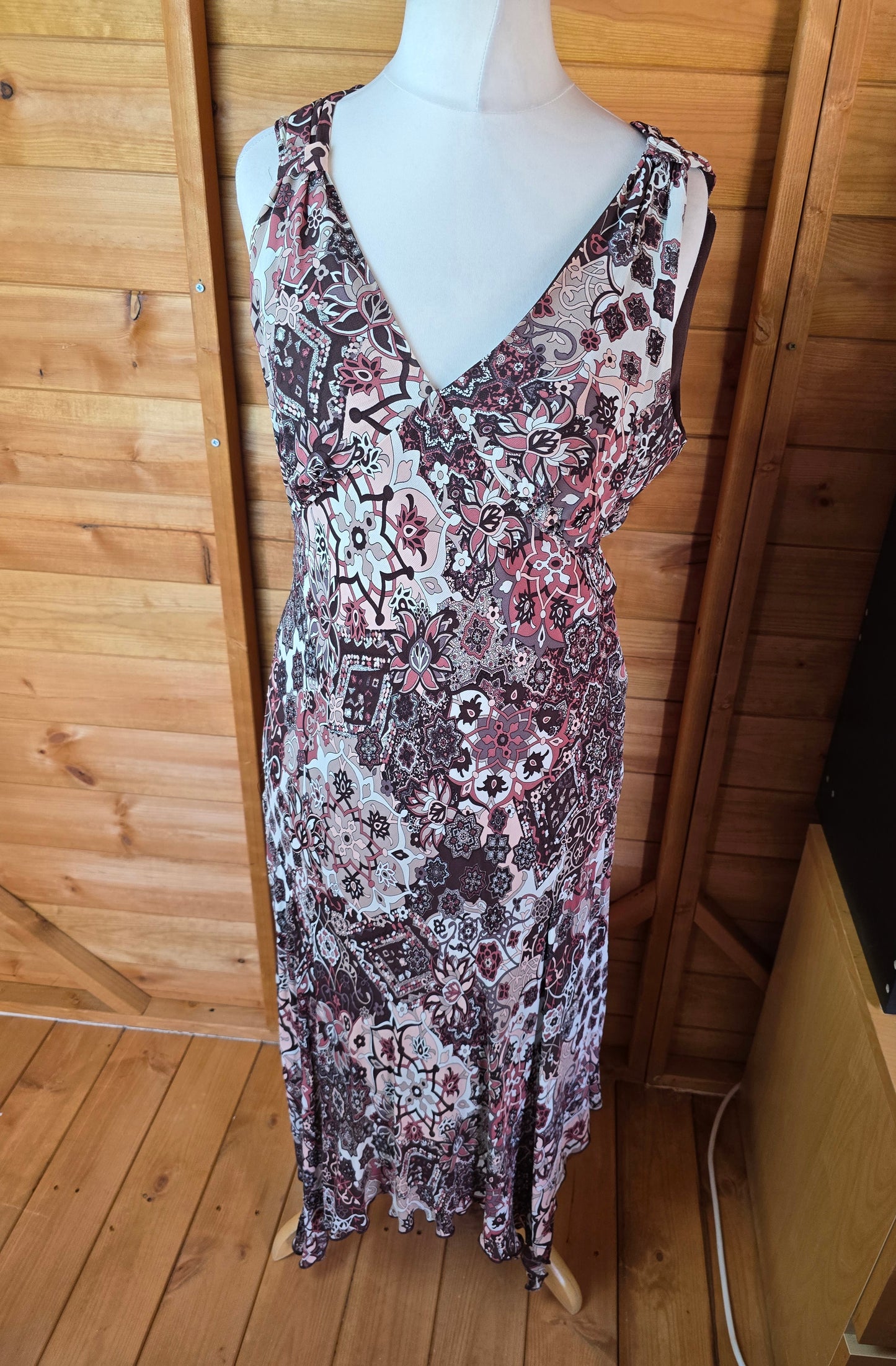Etam Y2K Brown & Cream Floral Midi Dress – V-Neck, Sleeveless, Asymmetric Zip, Size UK size 10
