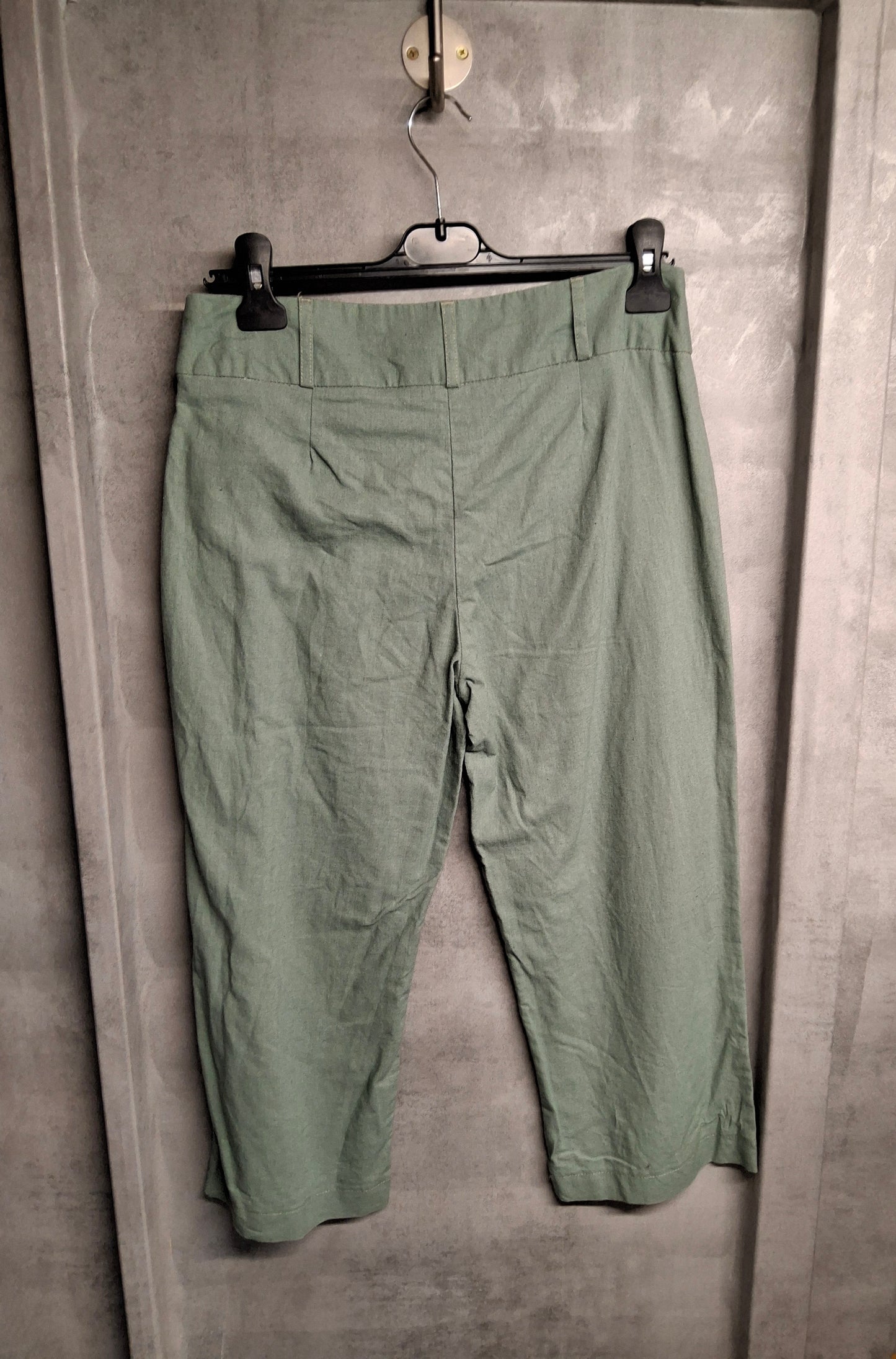 CMD Sage Green Cropped Linen Blend Trousers – Size 12