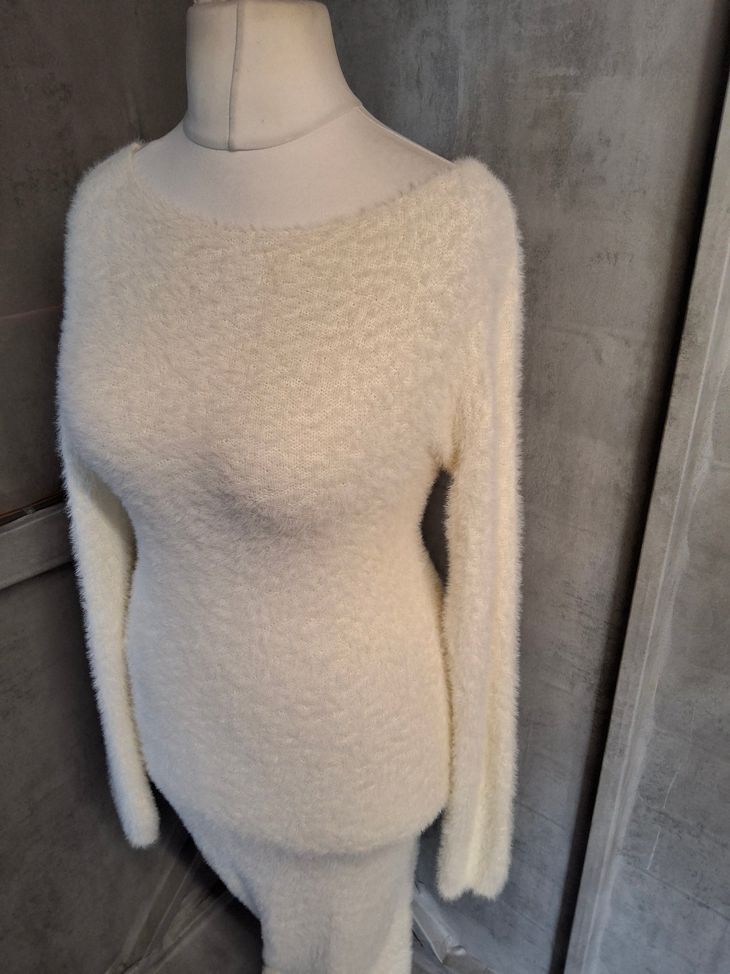 PLT White Fluffy Knit Maxi Dress – Size L (UK size 12) – NWT Cosy Bodycon