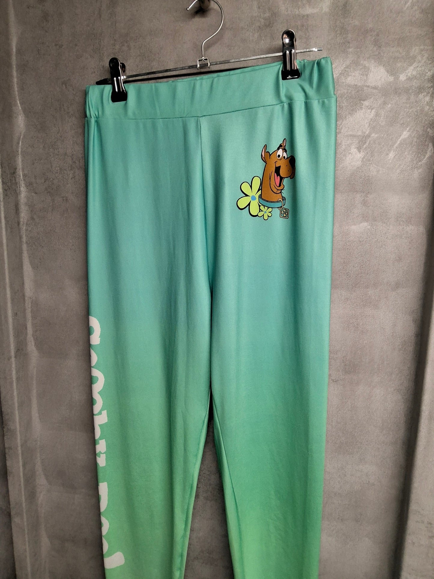 Scooby-Doo Where Are You? On My Legs, Obviously – Shein Cartoon Leggings (M / Size 10–12)