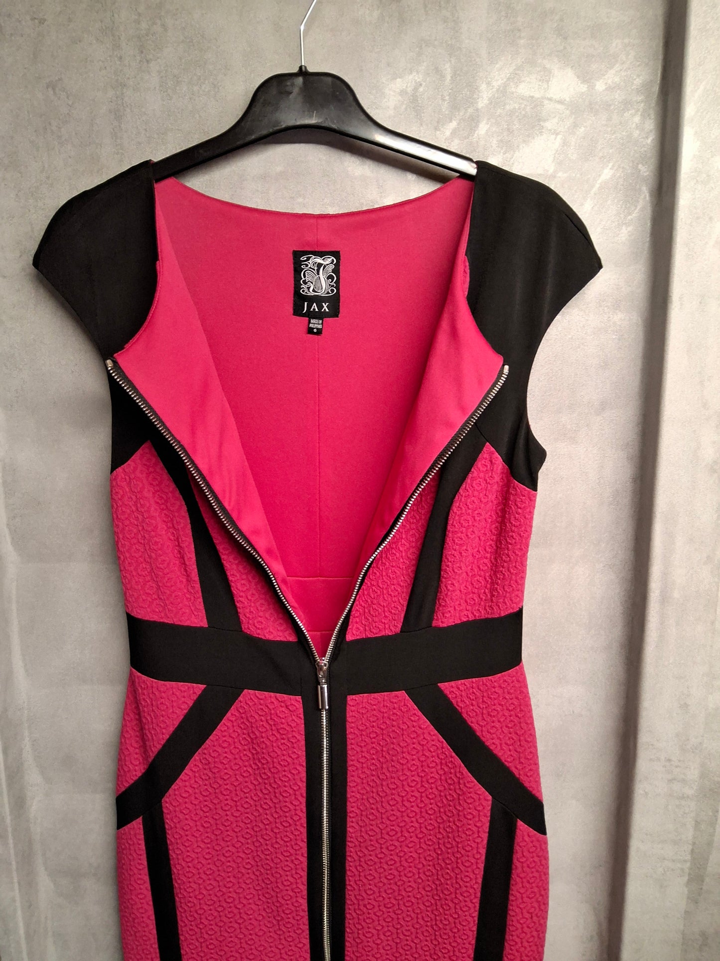 Jax Pink & Black Zip Front Bodycon Midi Dress β UK size 6/8 β Bold Contrast Panels β Party Ready