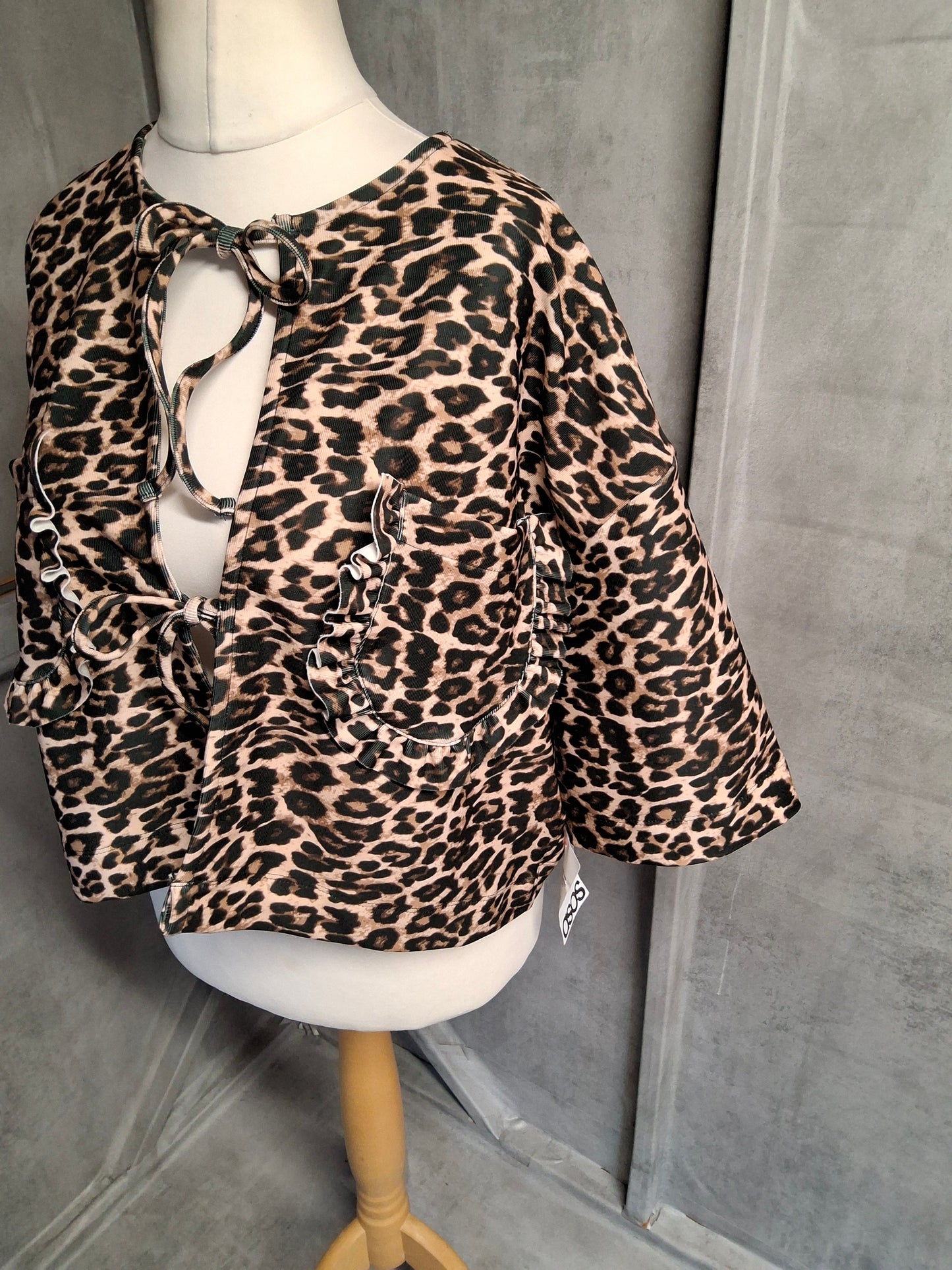 ASOS Leopard Print Tie-Front Top β Size 16/18 β NWT