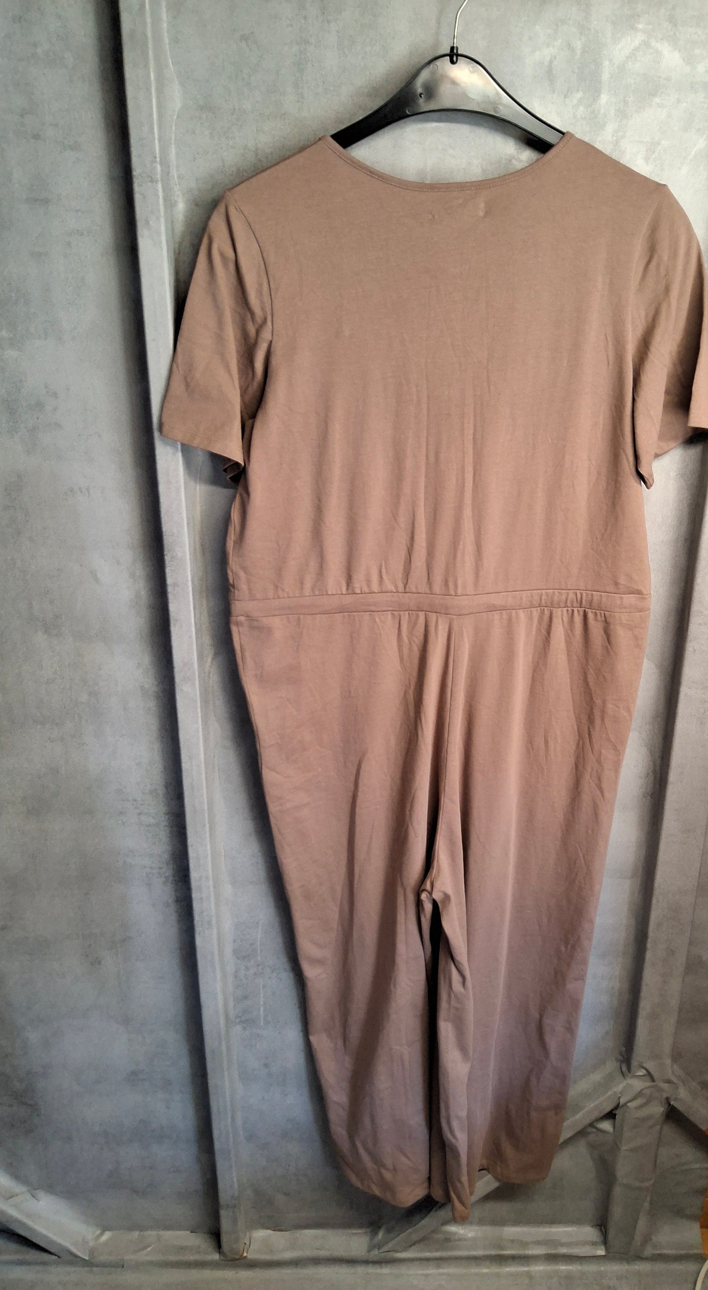 Brave Soul Beige Cropped Leg Jumpsuit – Size M (size 12/14) – NWT