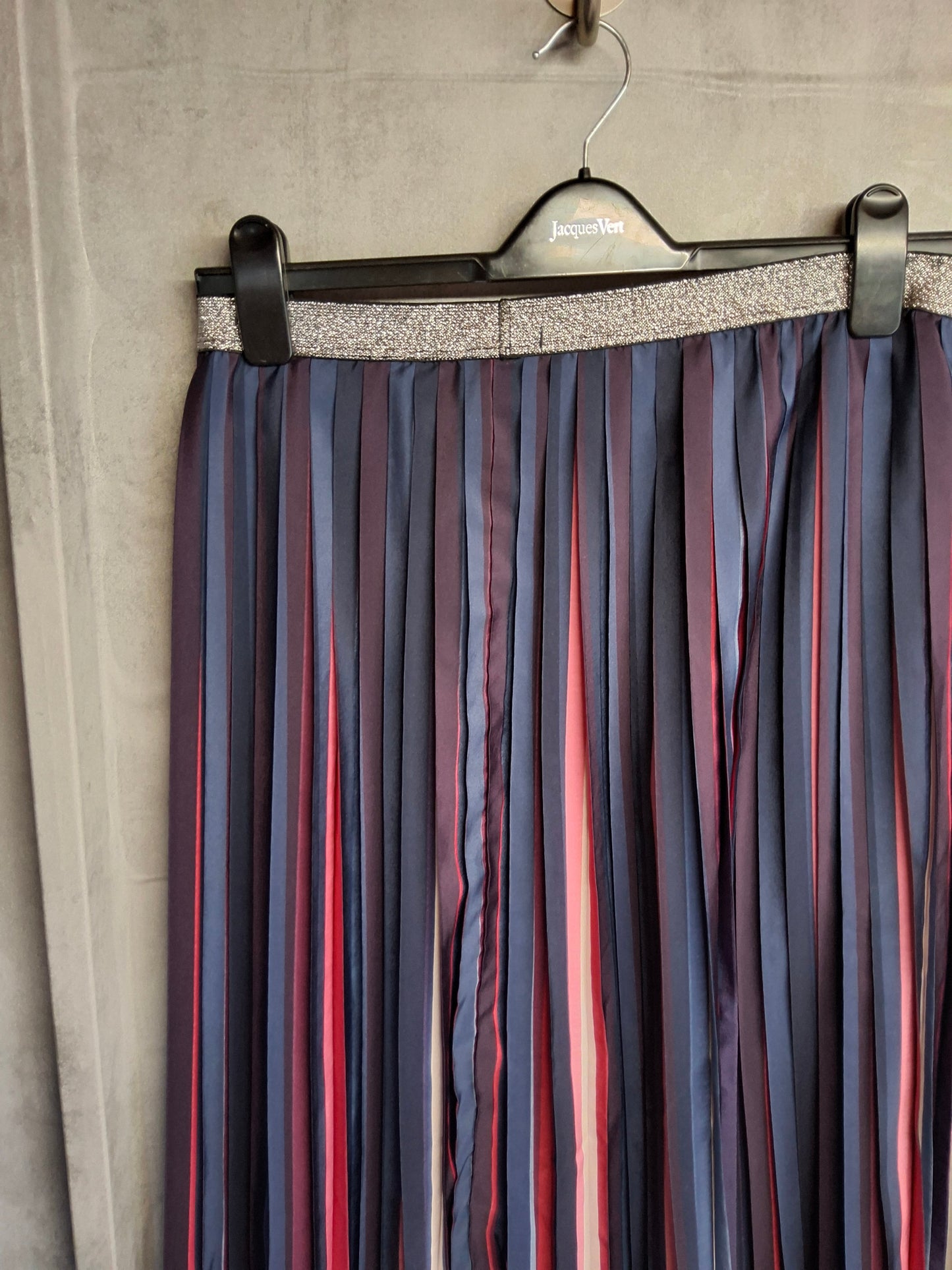 Cath Kidston 25th Anniversary Pleated Midi Skirt ā Blue/Red/Pink Glitter Waist ā Size 12