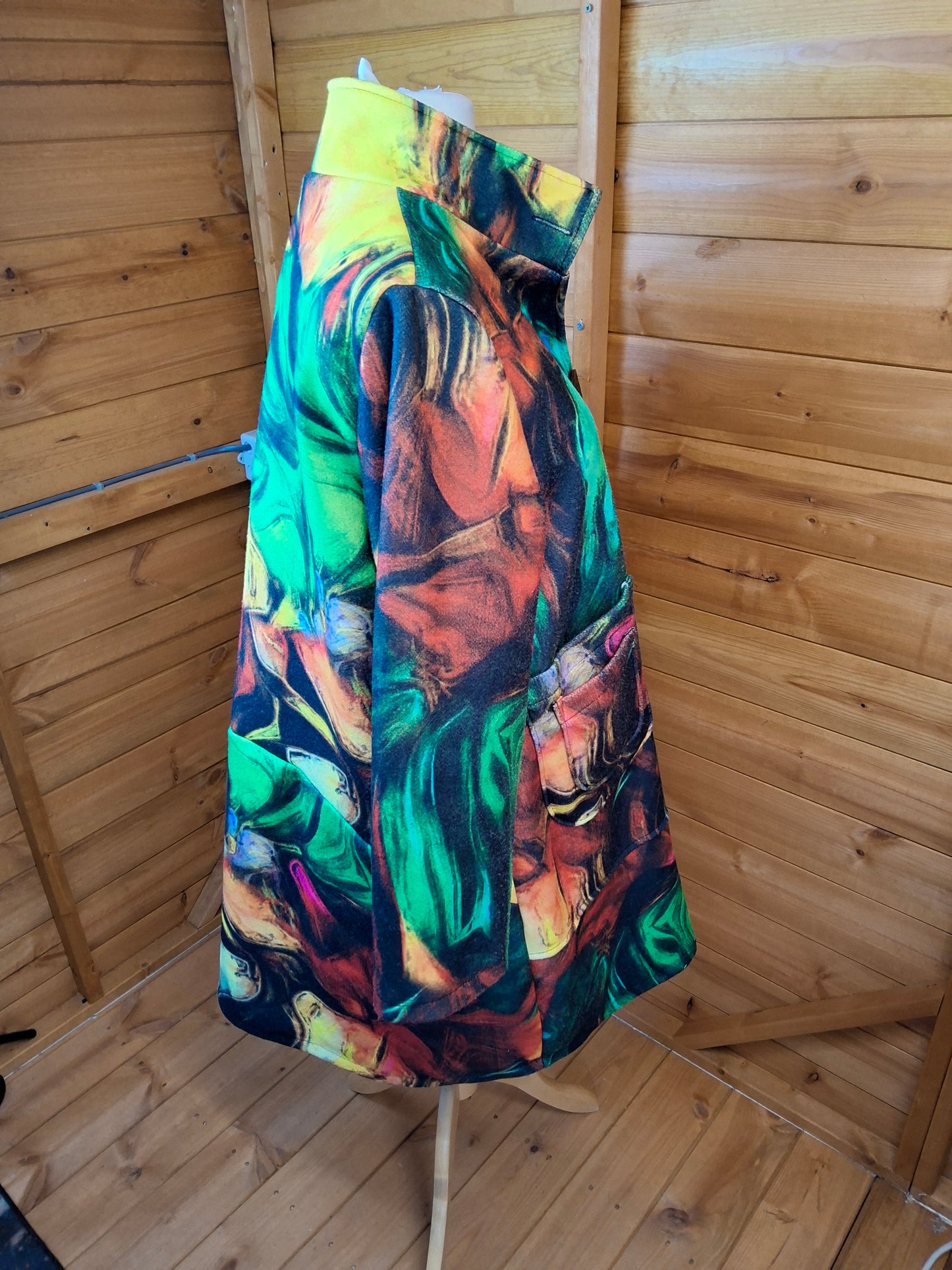 🎨 MB Germany Bold Abstract Print Coat – Wool Blend – Size 2