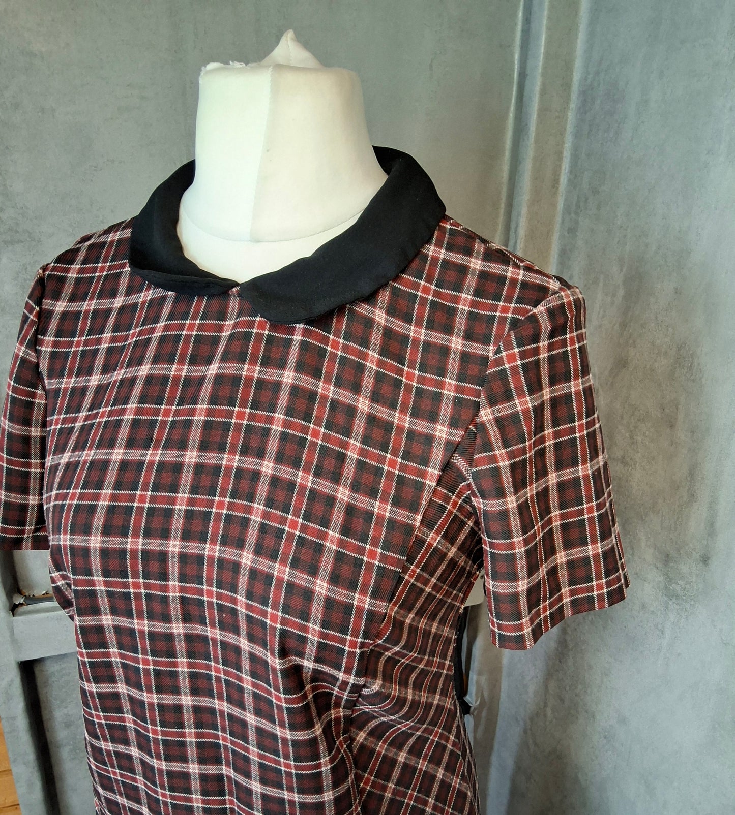 George Red & Black Tartan Collared Dress | Size 12 | Plaid Knee-Length Dress | Vintage Vibes