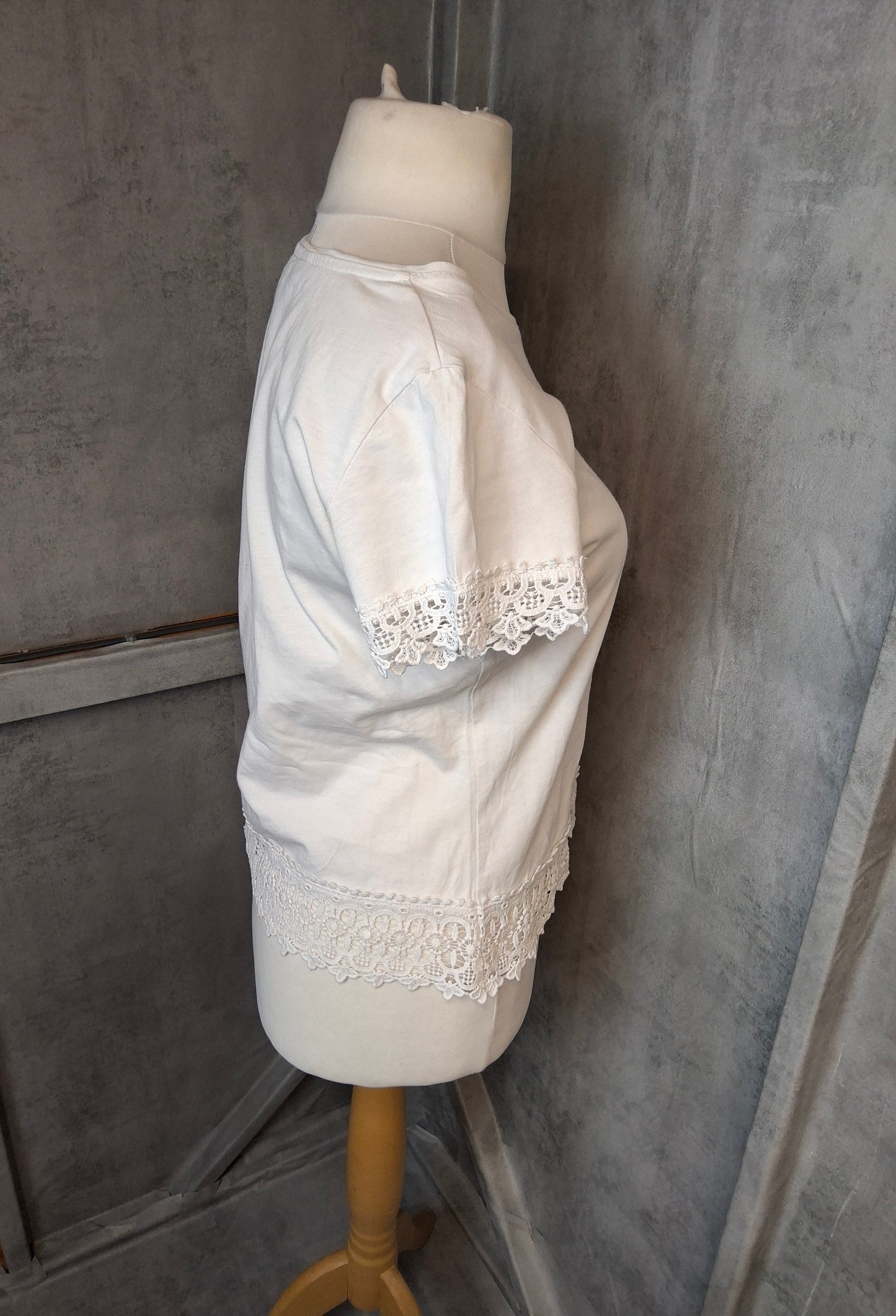 Dorothy Perkins White Cotton Lace Trim T-Shirt | Size 12 | Short Sleeve Feminine Top