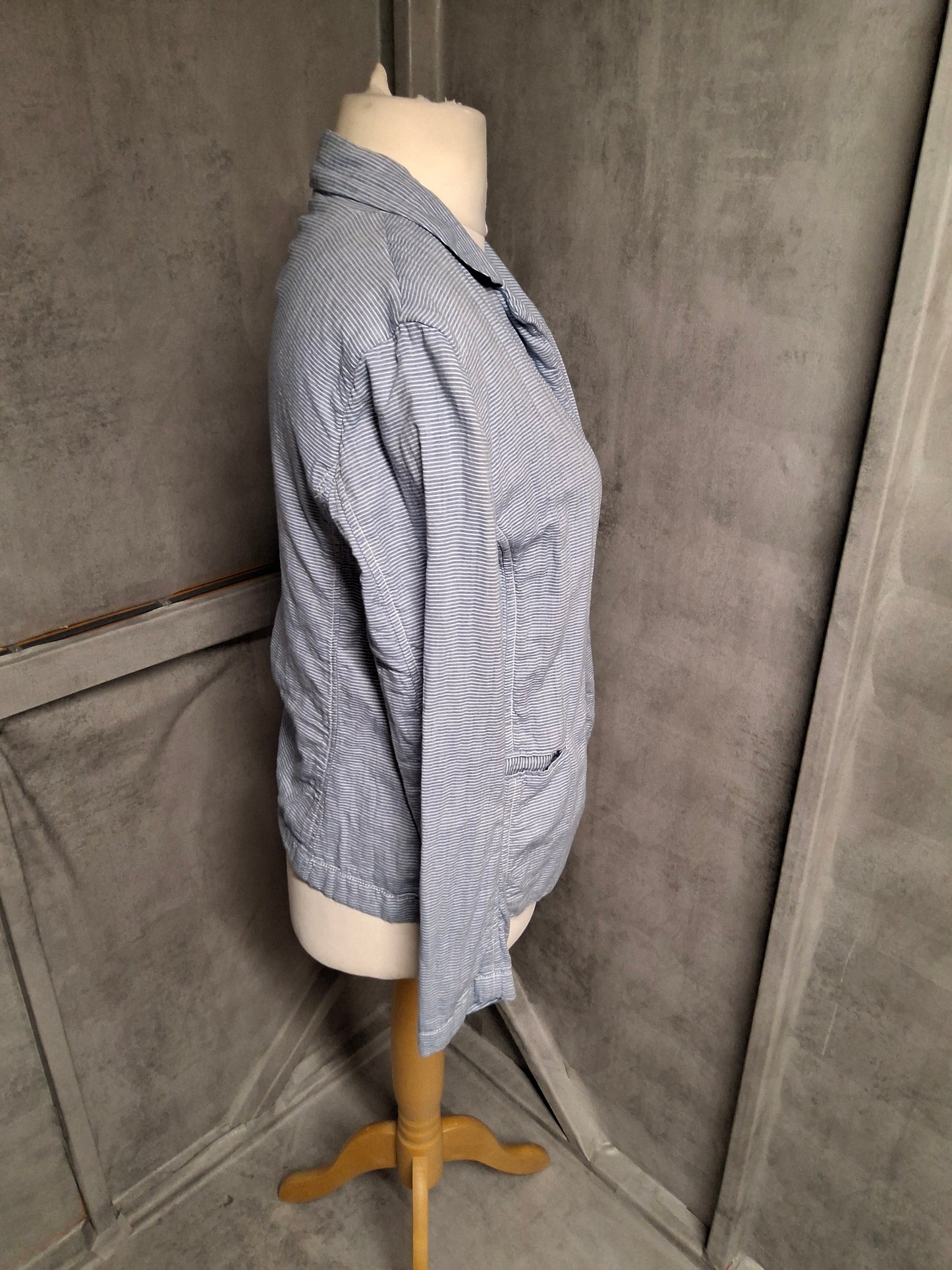 Gap Blue Pinstripe Cotton Blazer – Size 8
