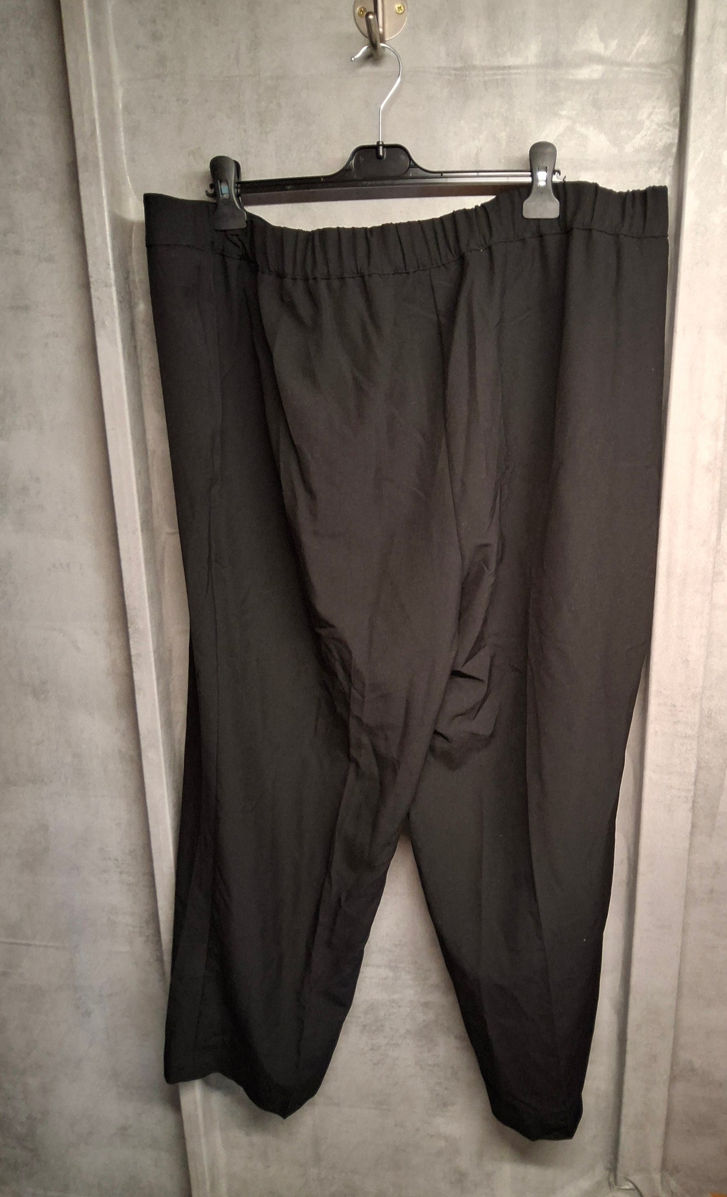 Avenue Black Straight Leg Work Trousers – Size 22 – Tummy Control – NWT – Polyester Viscose