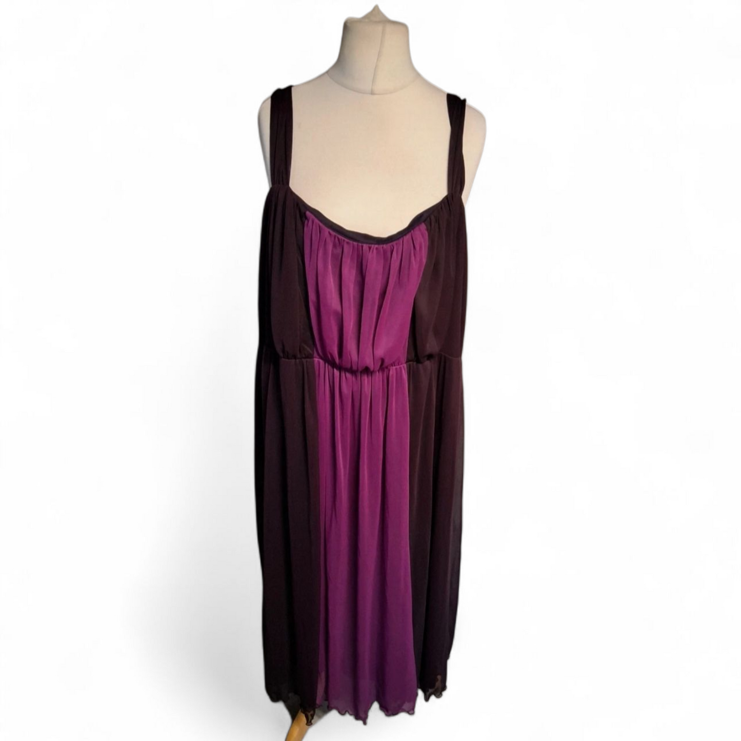 Lilly & Rose Two-Tone Purple Pleated Formal Dress – Size 28 – Evening Elegance